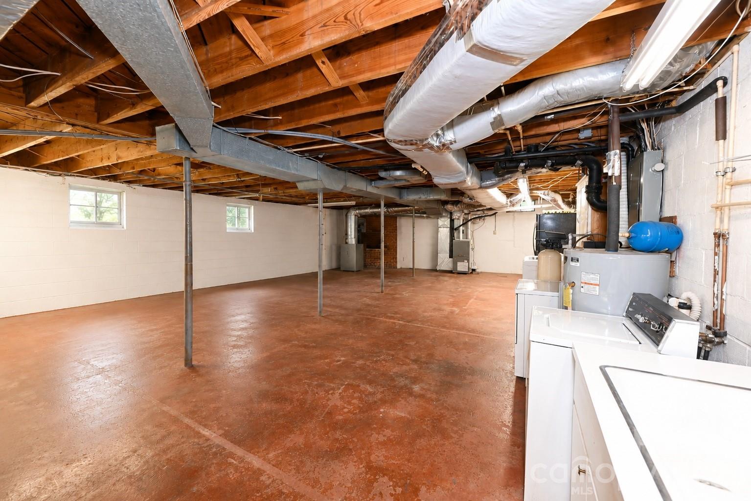 Basement- Great flexible space - 8031 George Hildebran School Road, Connelly Springs