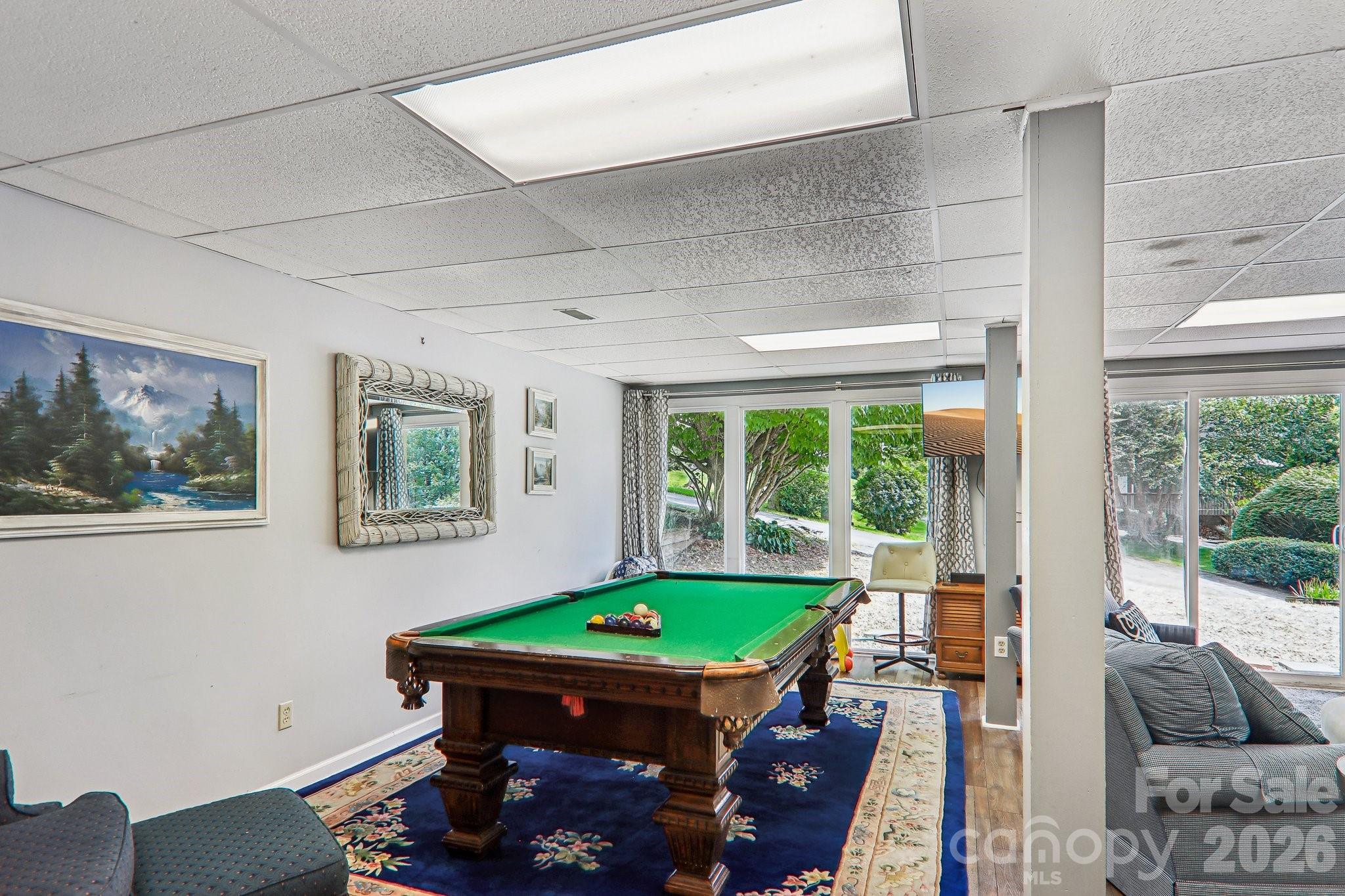 Walkout basement with recreation area - 169 Highview Drive, Maggie Valley