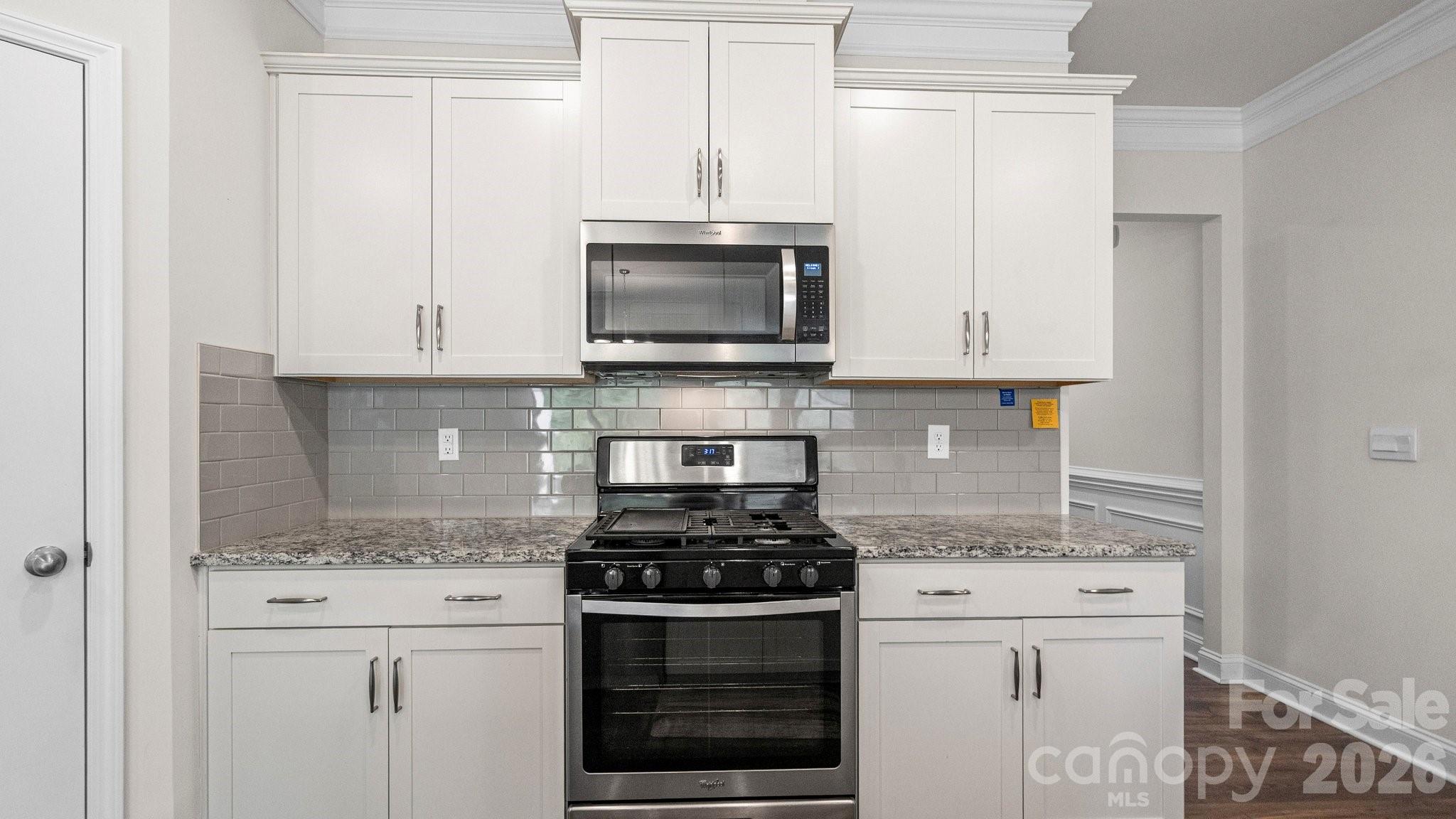 Single Family Residence at 1615 Sweetmoss Loop, Denver, photo 13 of 31