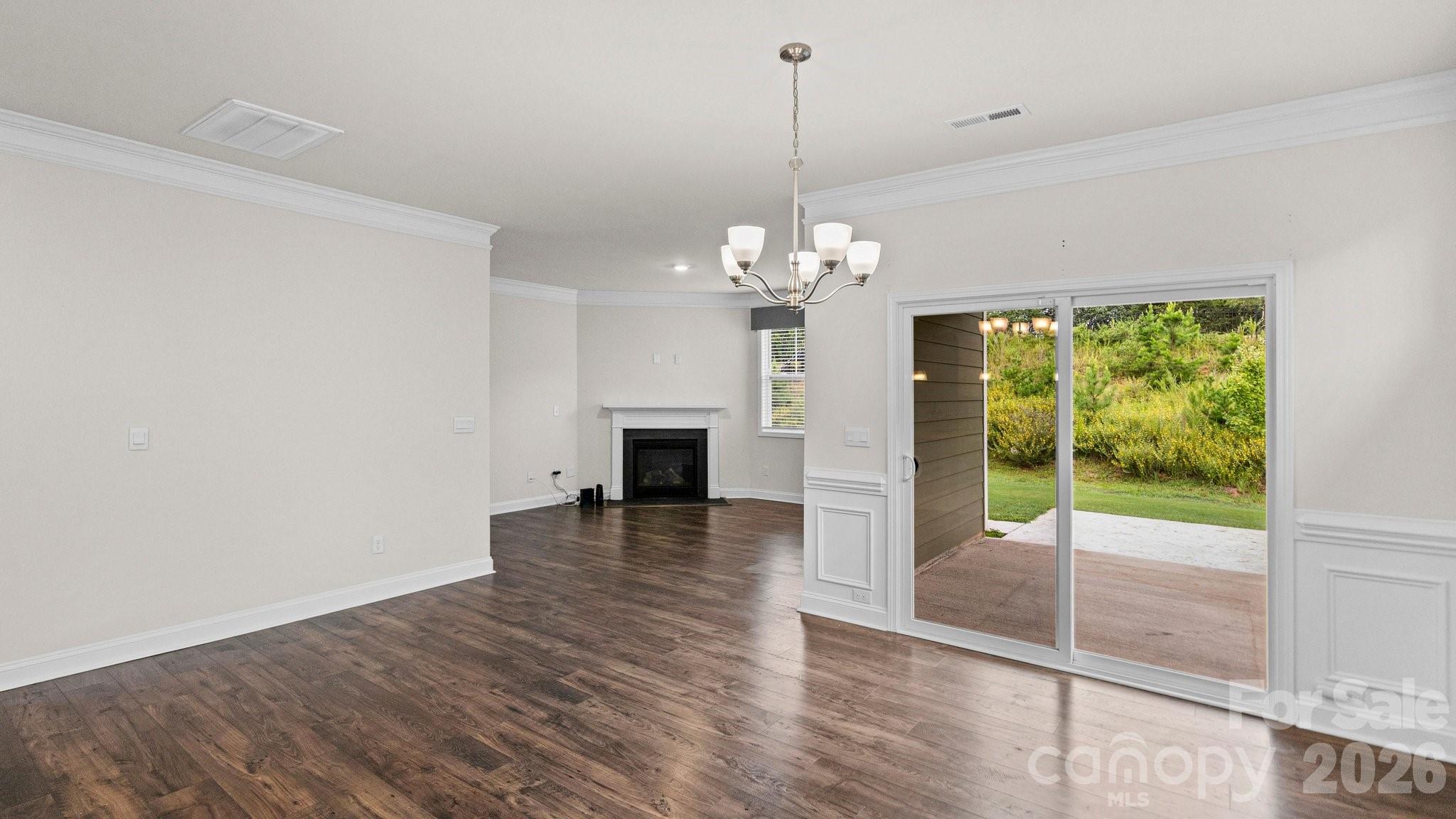 Single Family Residence at 1615 Sweetmoss Loop, Denver, photo 15 of 31
