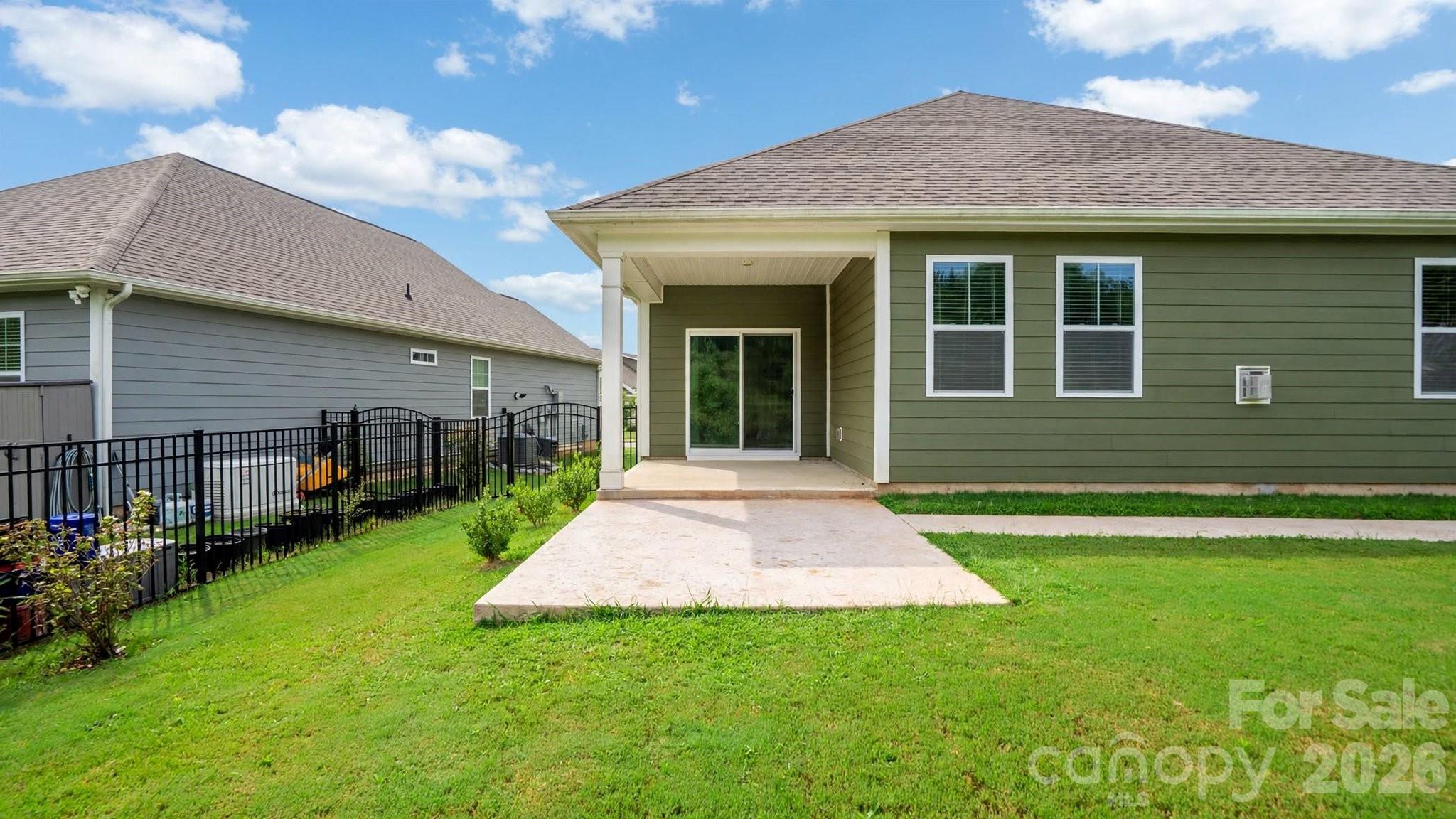 Single Family Residence at 1615 Sweetmoss Loop, Denver, photo 28 of 31