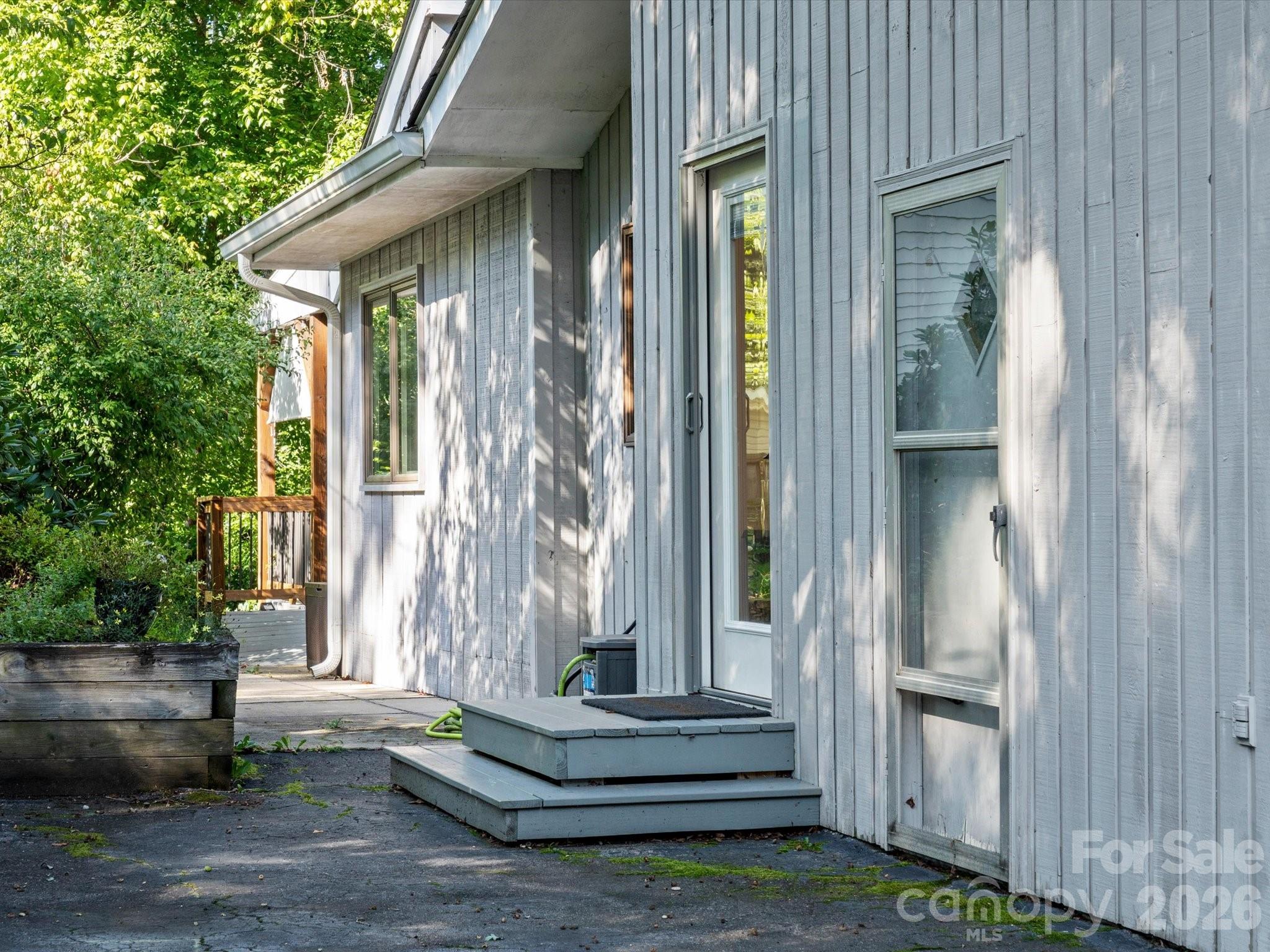 Convenient side entrance and access to the back deck - 110 Aurora Drive, Asheville