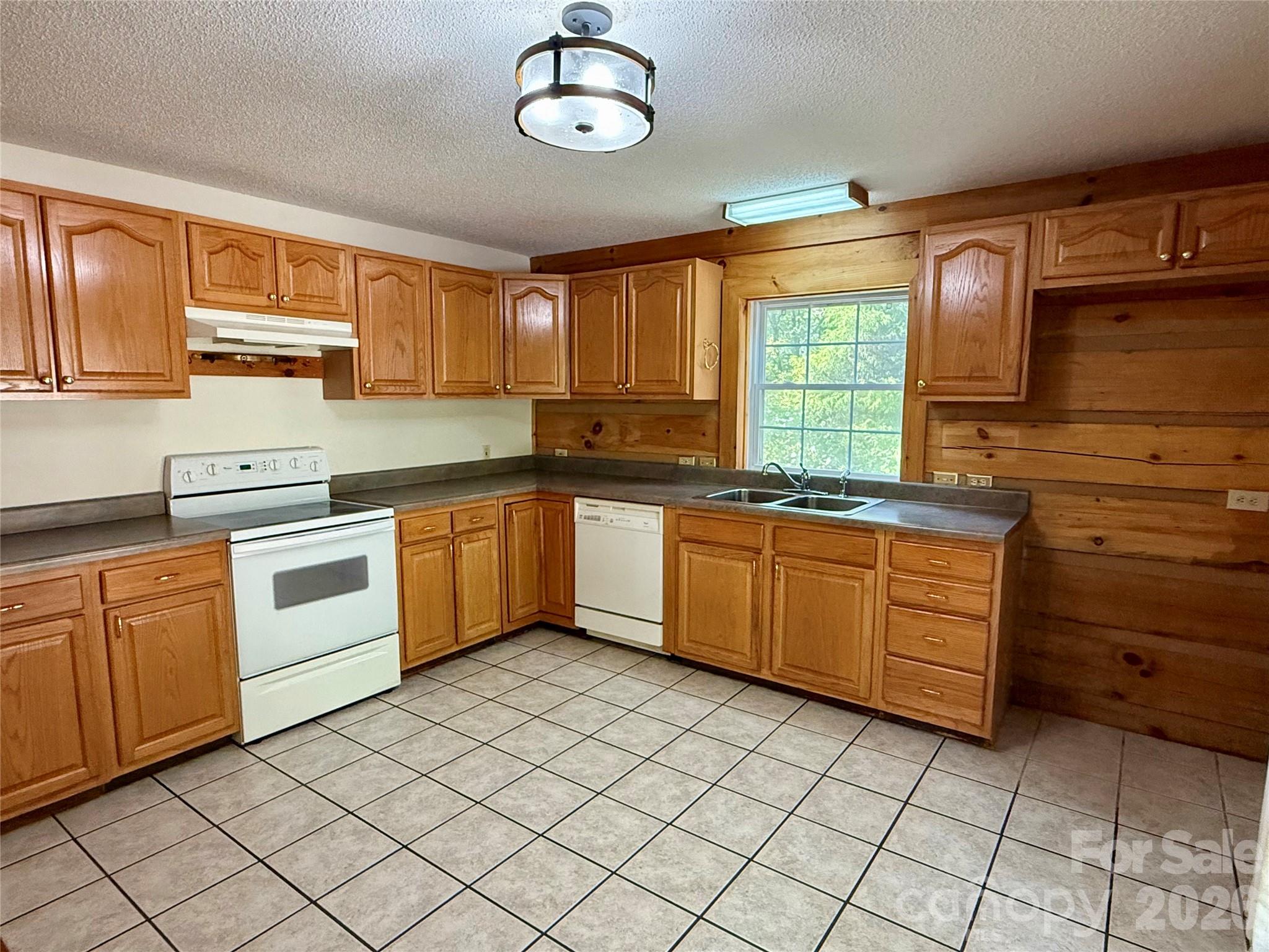 Single Family Residence at 66 Ashlyn Lane, Tryon, photo 22 of 40