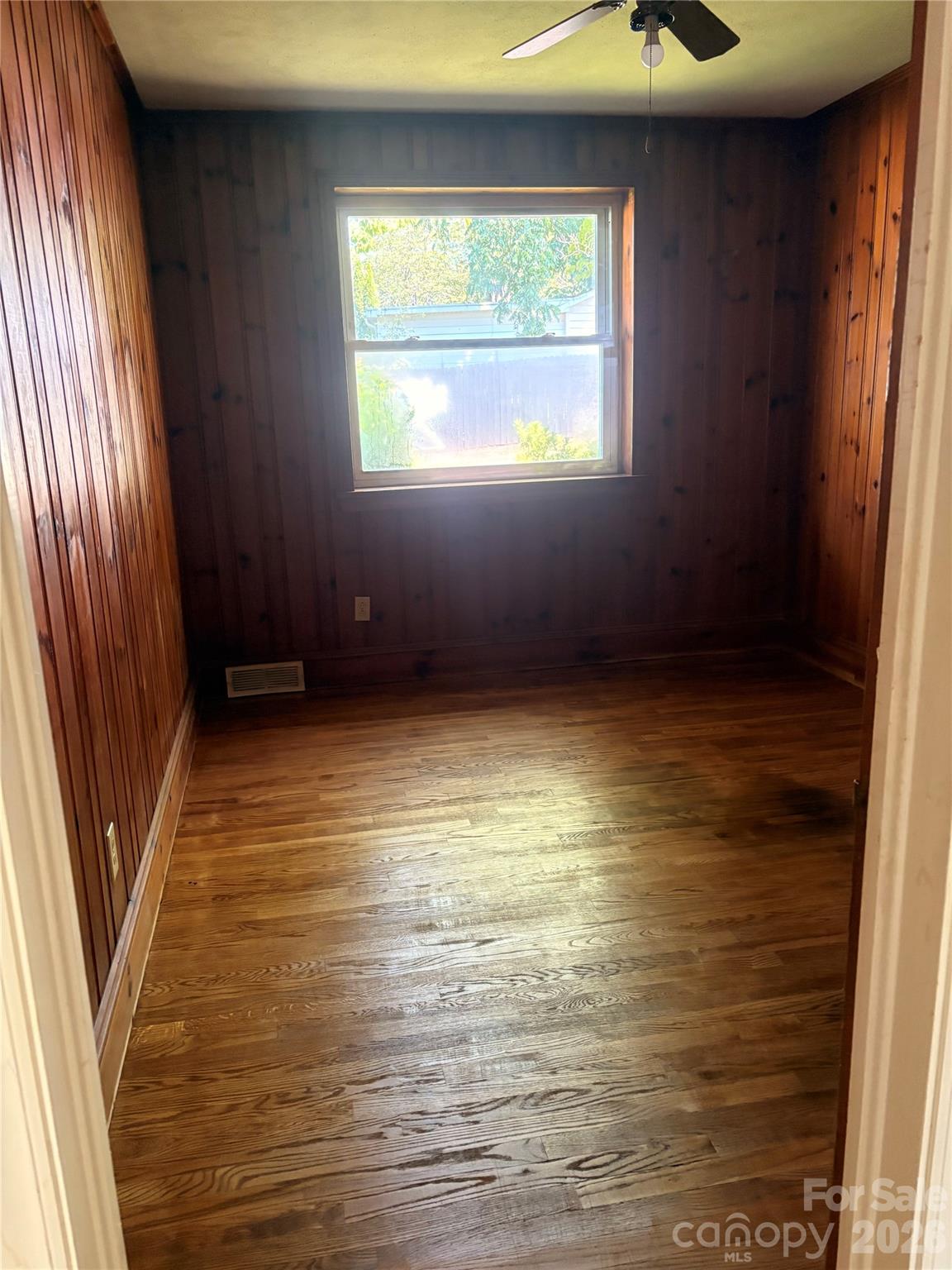 Newly refinished wood flooring - 725 5th Avenue SW, Hickory