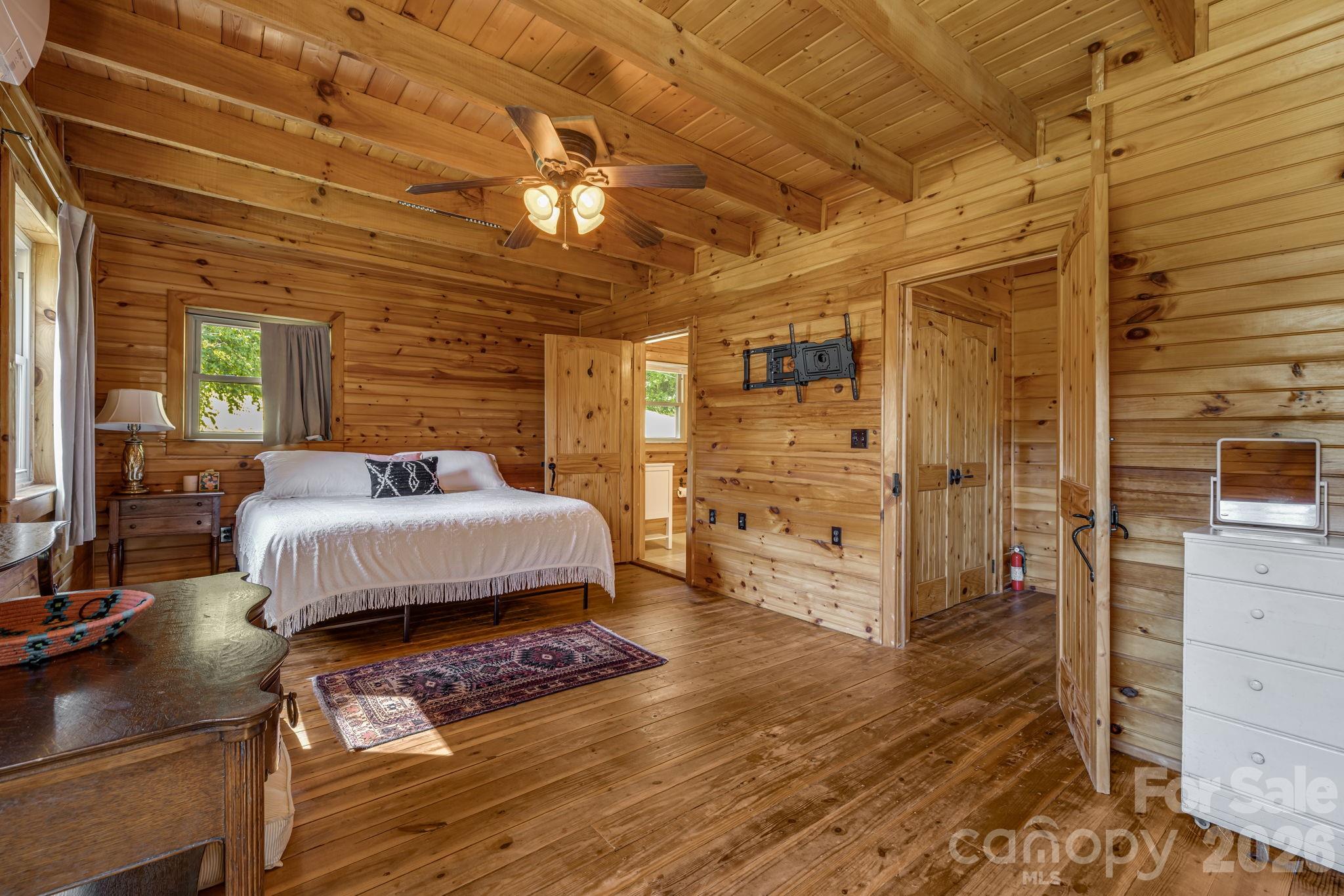 Primary Bedroom and bath - 146 Gentry Farm Drive, Hot Springs
