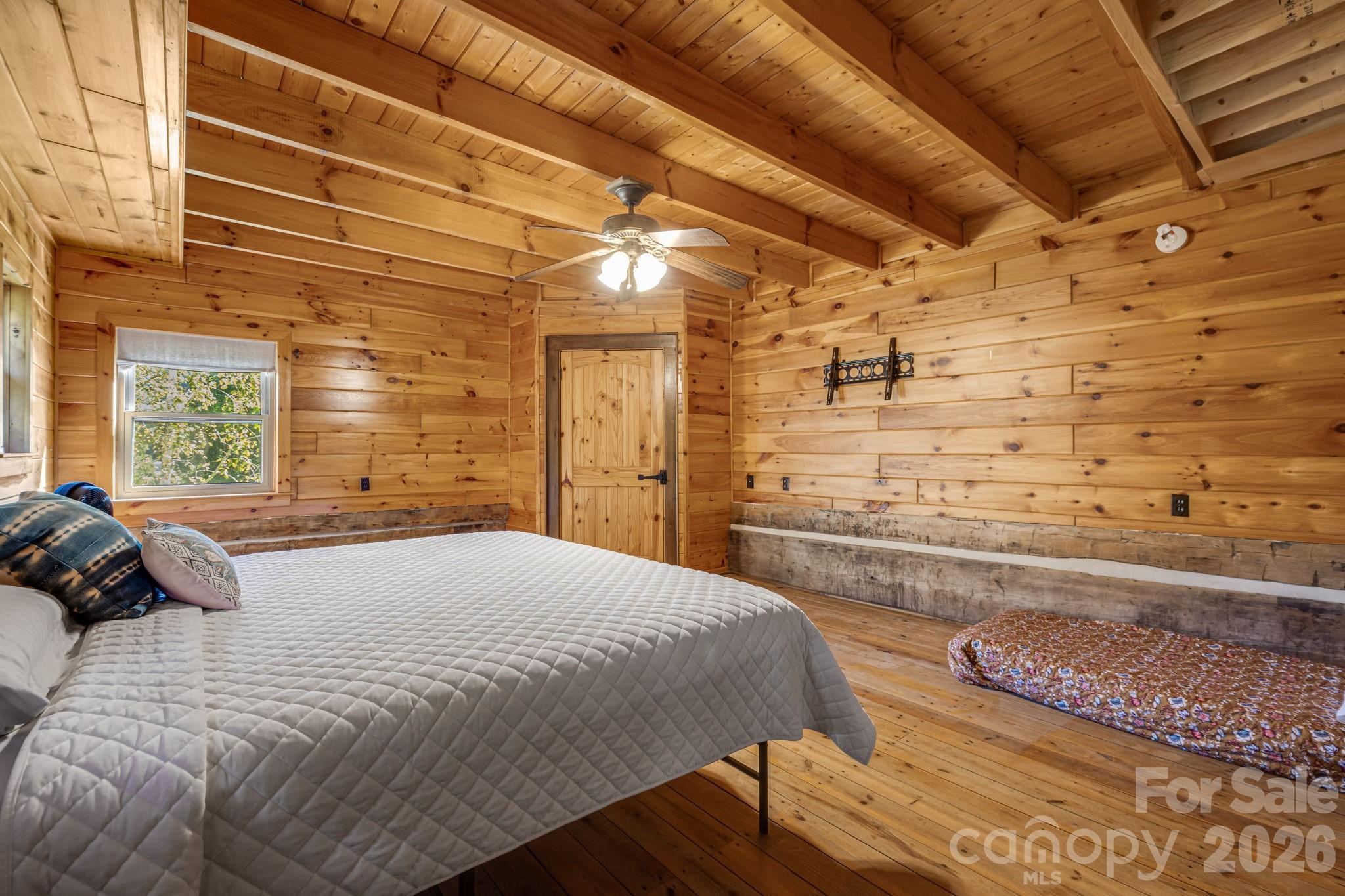 Single Family Residence at 146 Gentry Farm Drive, Hot Springs, photo 25 of 49