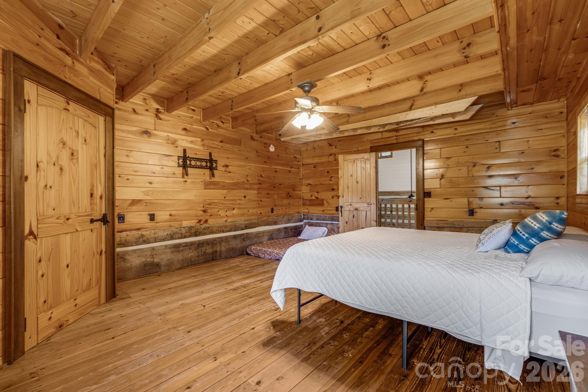 Single Family Residence at 146 Gentry Farm Drive, Hot Springs, photo 26 of 49