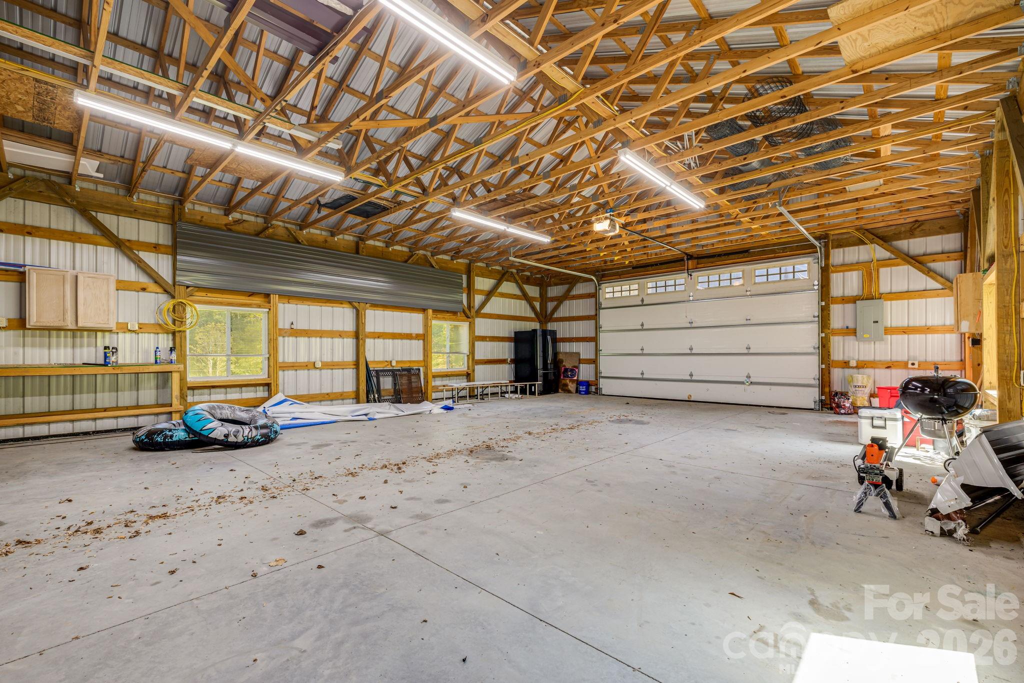 Garage-shop - 146 Gentry Farm Drive, Hot Springs
