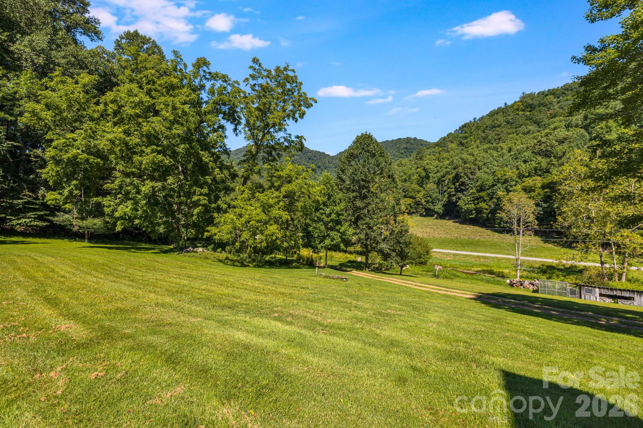 Single Family Residence at 146 Gentry Farm Drive, Hot Springs, photo 30 of 49