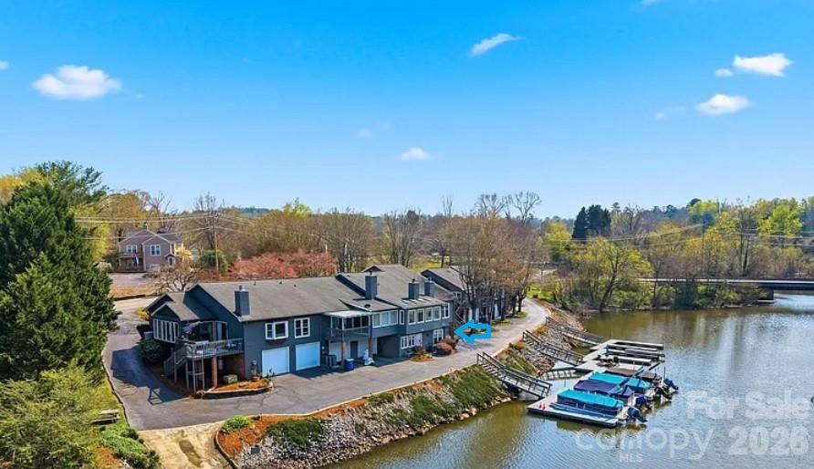 Lakeside is only 8 total condos on a private cove - 2200 6th Street NW, Hickory