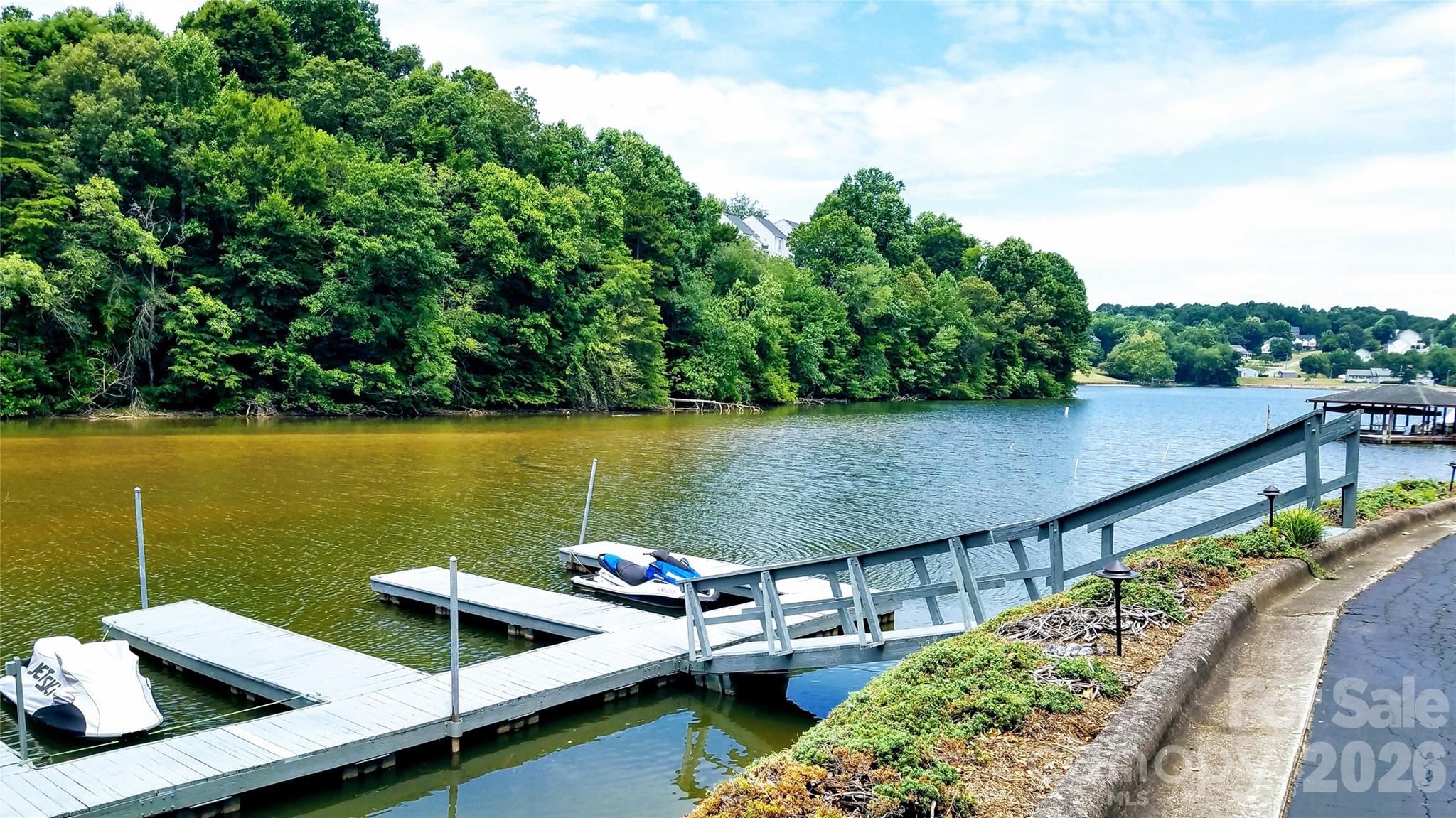 A dock on a private cove to relax - 2200 6th Street NW, Hickory