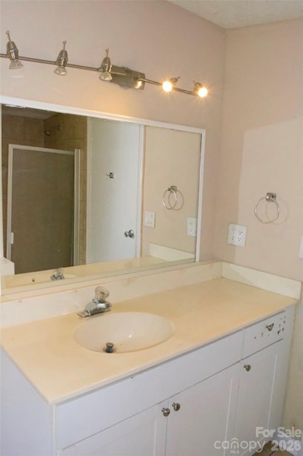 Single Family Residence at 1016 Bethesda Road, Statesville, photo 8 of 27