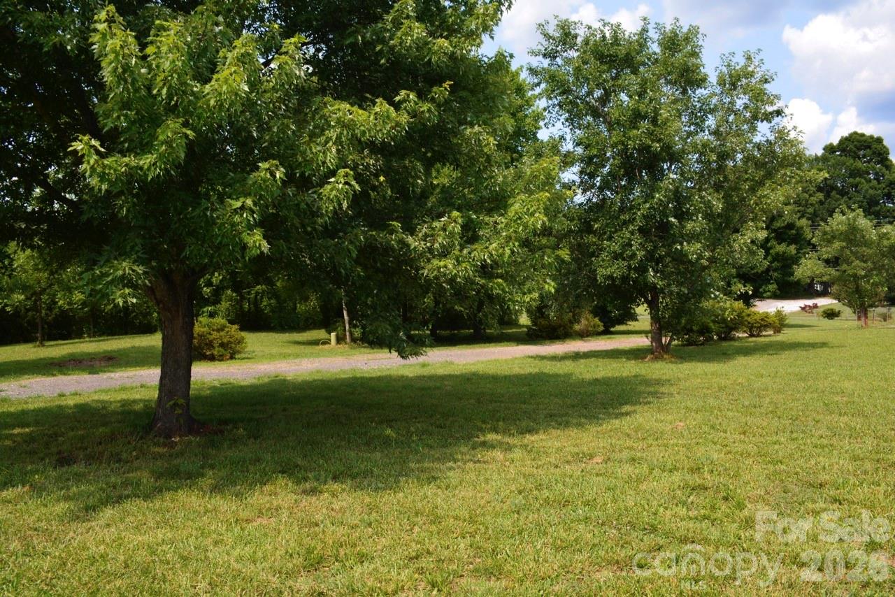 Single Family Residence at 1016 Bethesda Road, Statesville, photo 25 of 27