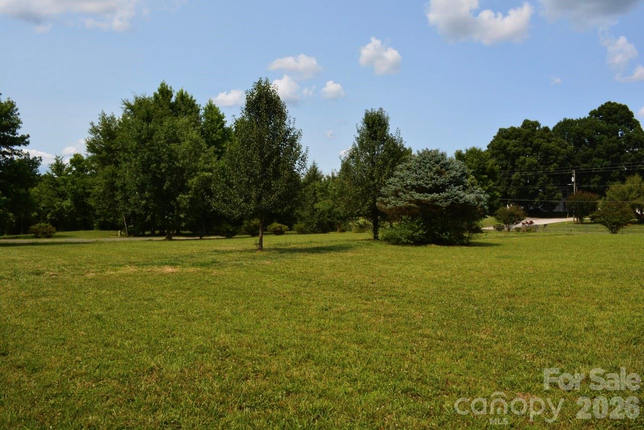 Single Family Residence at 1016 Bethesda Road, Statesville, photo 26 of 27