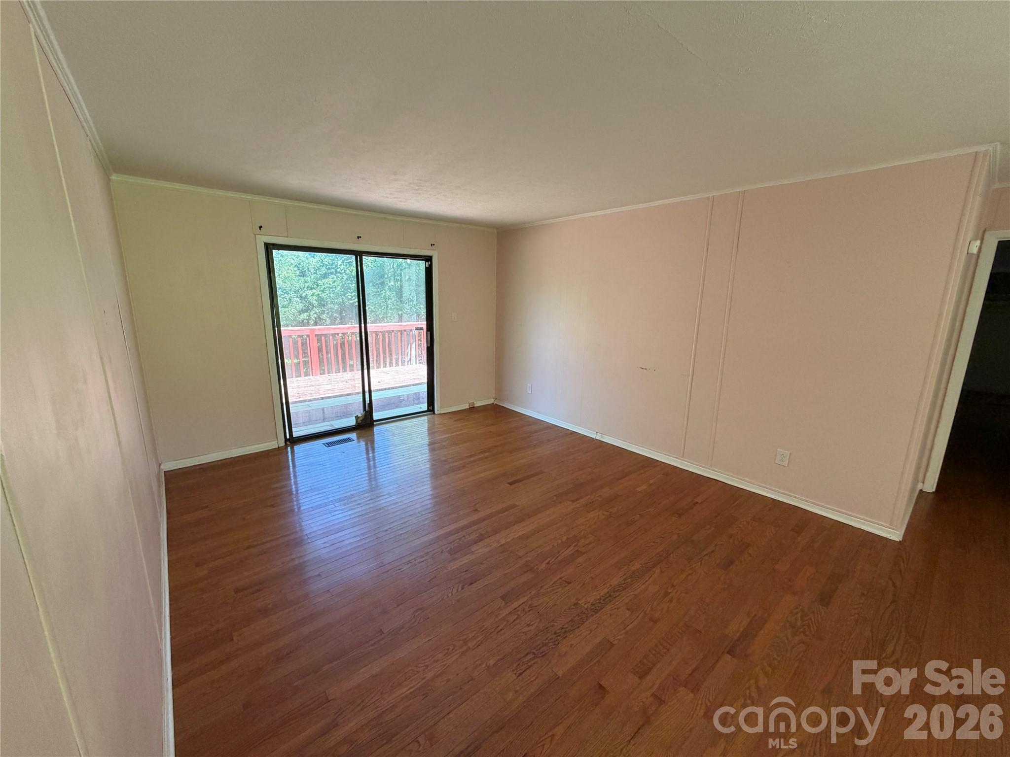 Single Family Residence at 517 Goldwater Street, Shelby, photo 7 of 26
