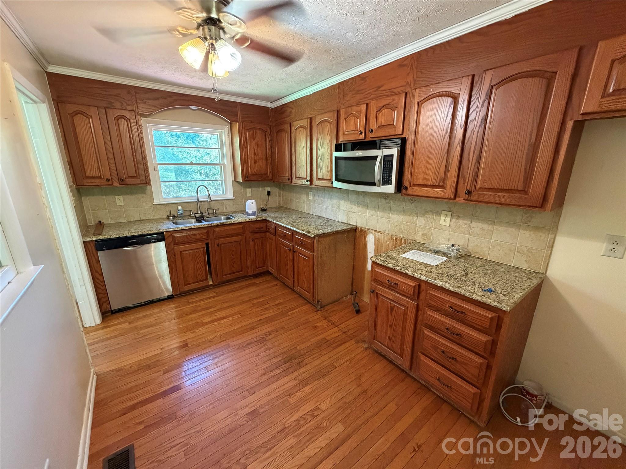 Single Family Residence at 517 Goldwater Street, Shelby, photo 9 of 26