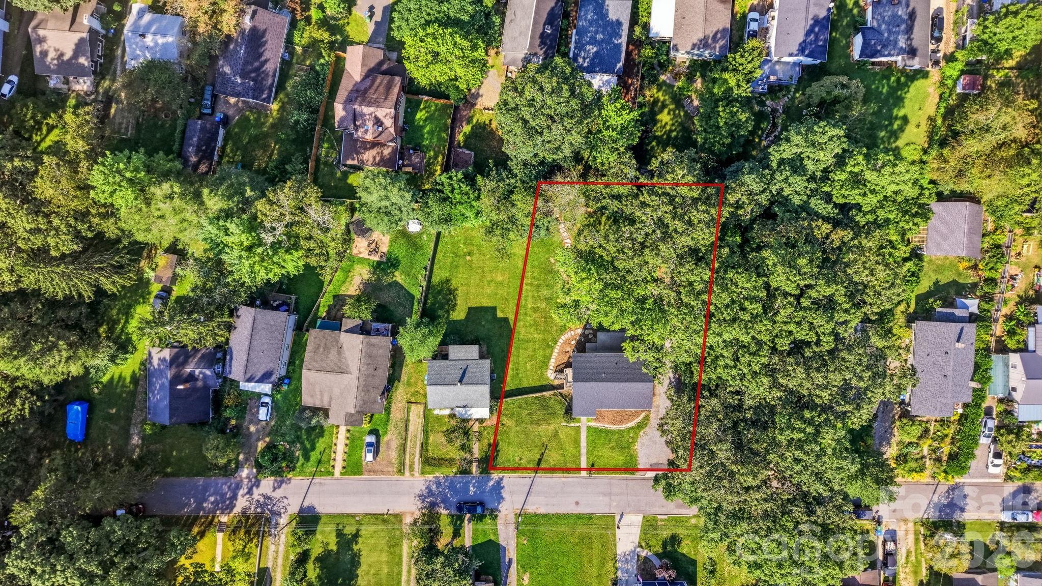 Approximate Boundary - 77 Trotter Place, Asheville