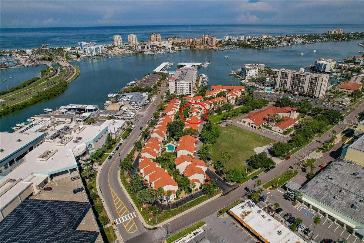 A quick 5 minute drive to Clearwater Beach - 240 WINDWARD PSGE #702, CLEARWATER