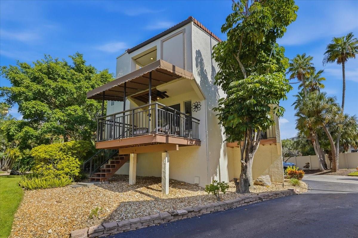 Rear Entrance Elevated Porch Balcony - 240 WINDWARD PSGE #702, CLEARWATER