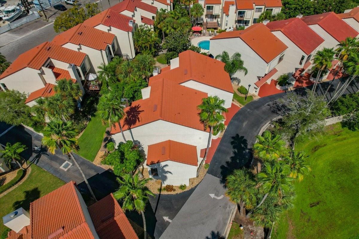 Aerial Side View (center) - 240 WINDWARD PSGE #702, CLEARWATER