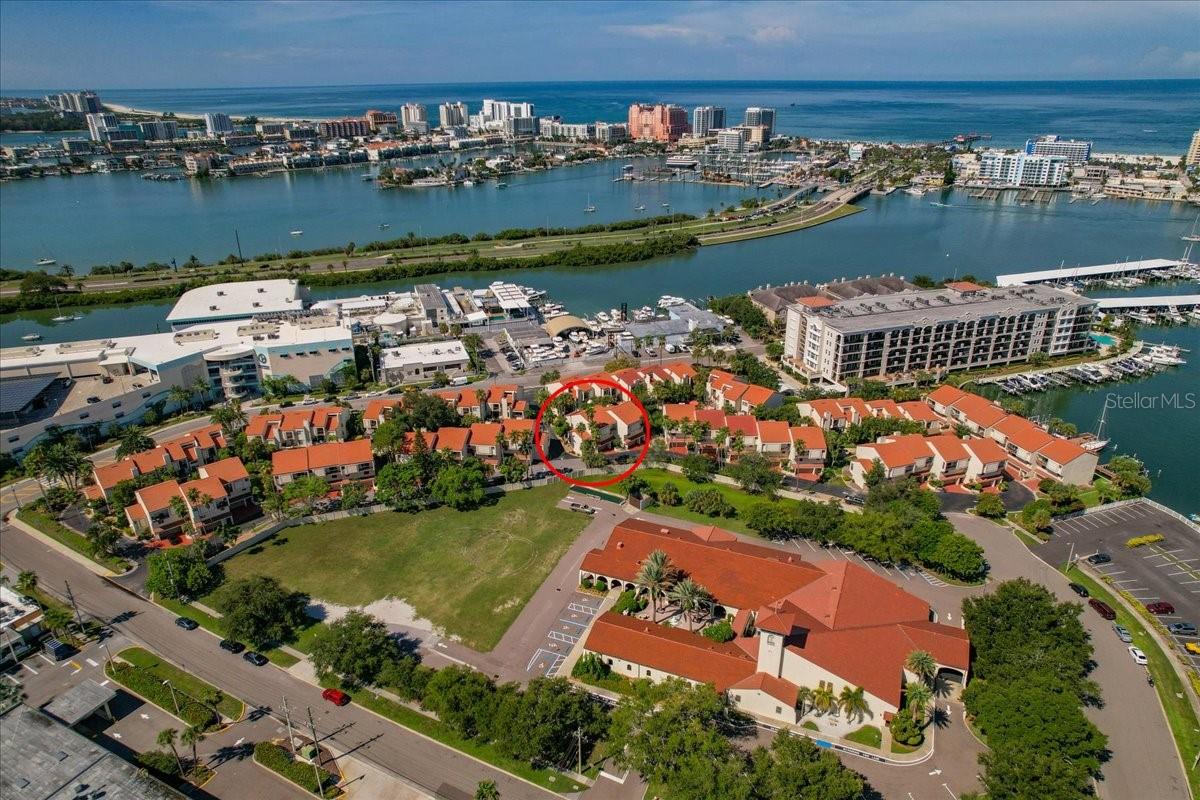 5 minute drive to Clearwater Beach - 240 WINDWARD PSGE #702, CLEARWATER