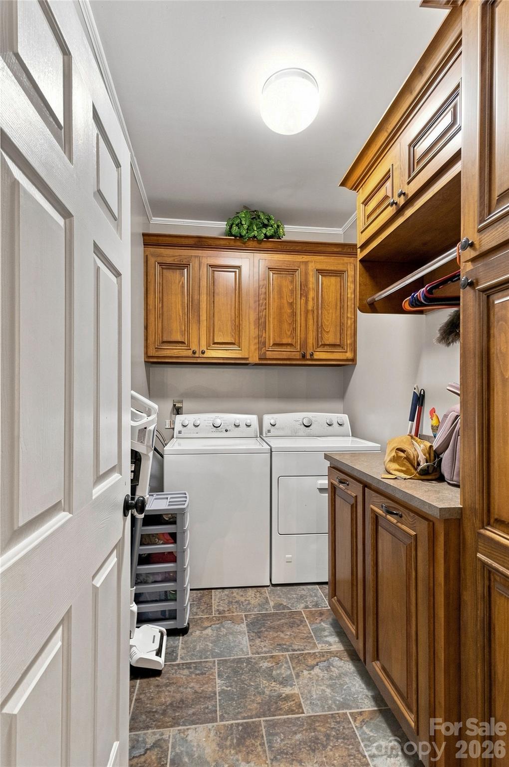 Single Family Residence at 1808 Country Garden Drive, Shelby, photo 21 of 48