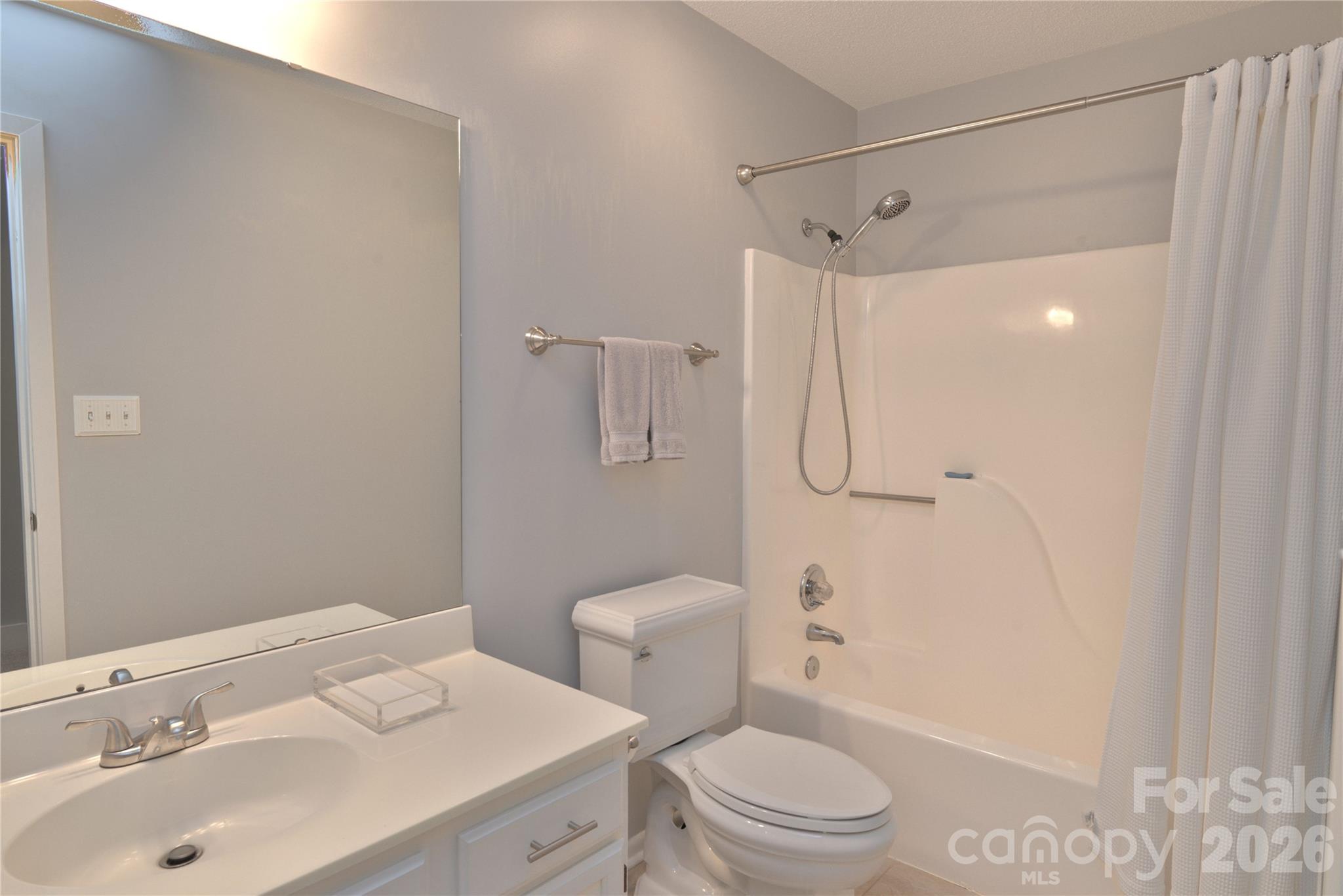 full bath upstairs - 7615 Woods Lane, Cornelius
