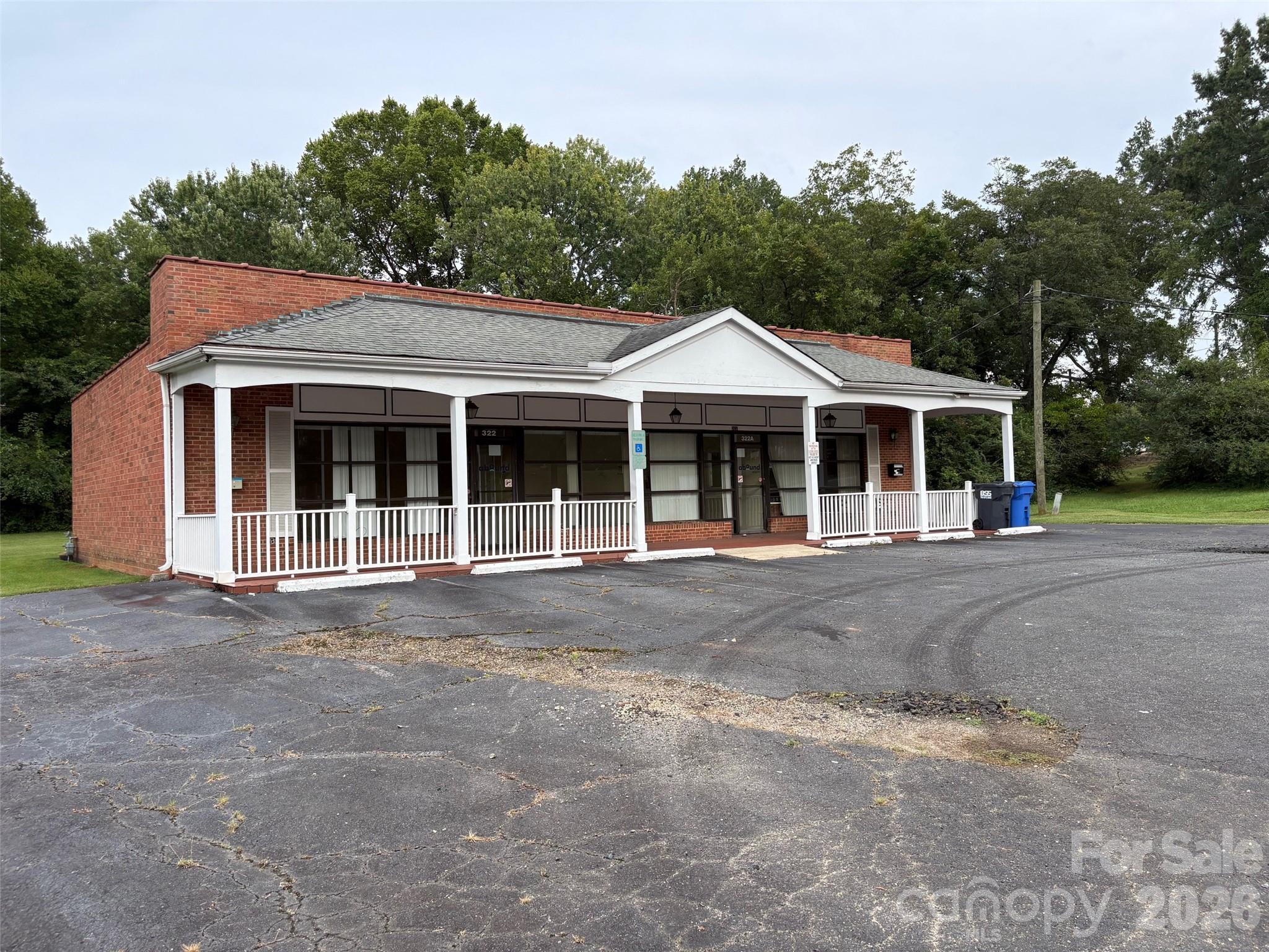 322 E Statesville Avenue