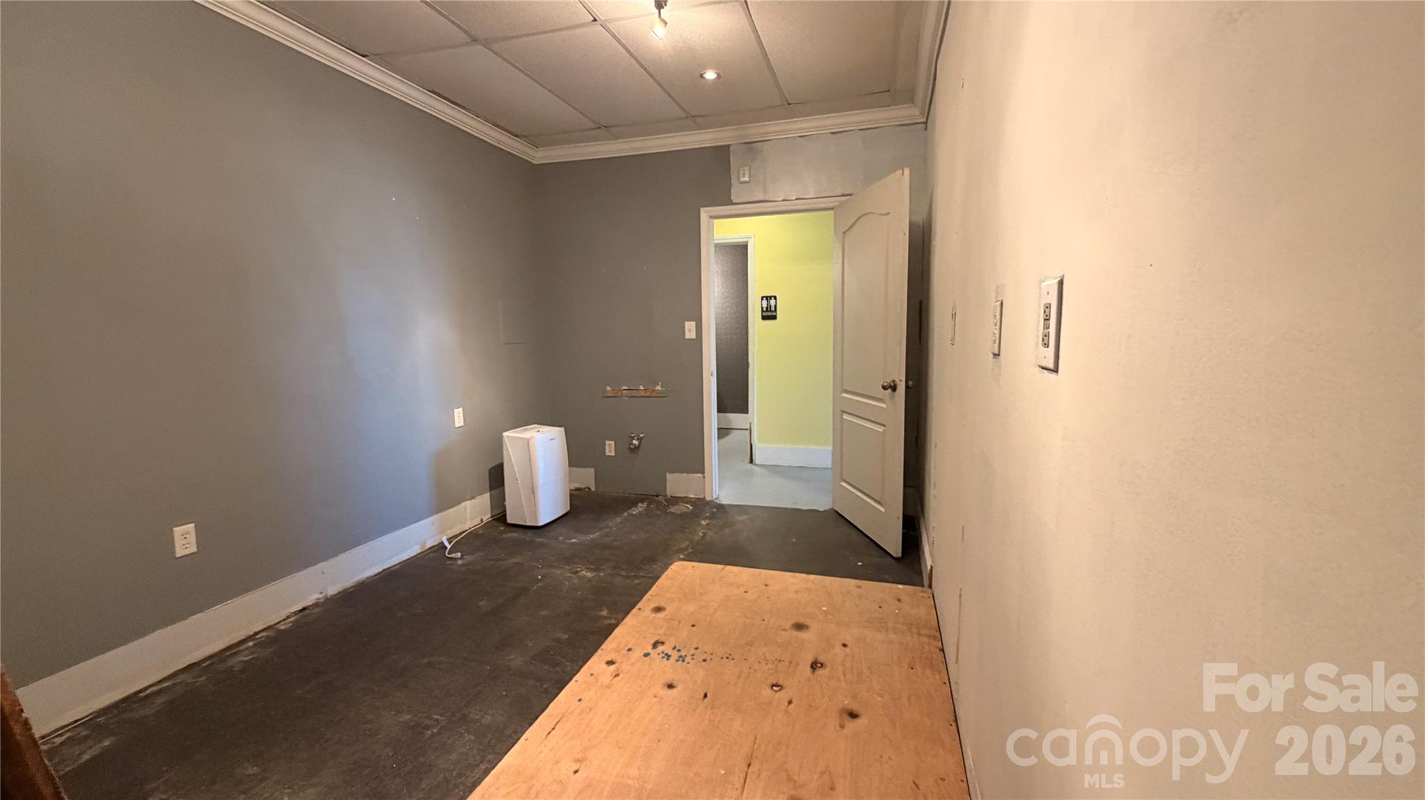 Office/Storage - 1707 N Post Road, Shelby