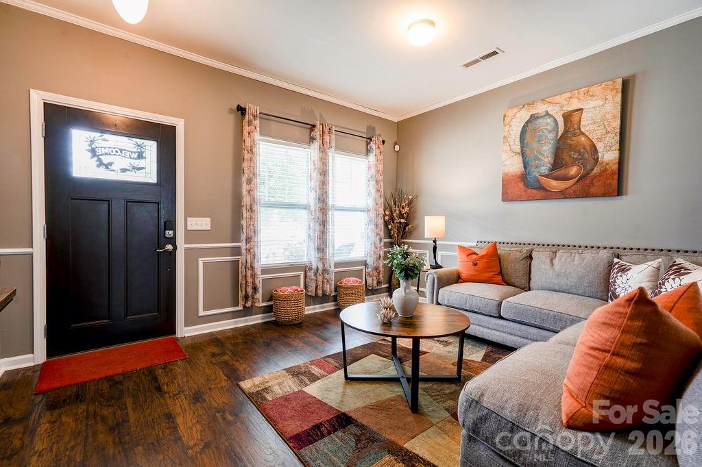 Single Family Residence at 3219 Pikes Peak Drive, Gastonia, photo 11 of 48