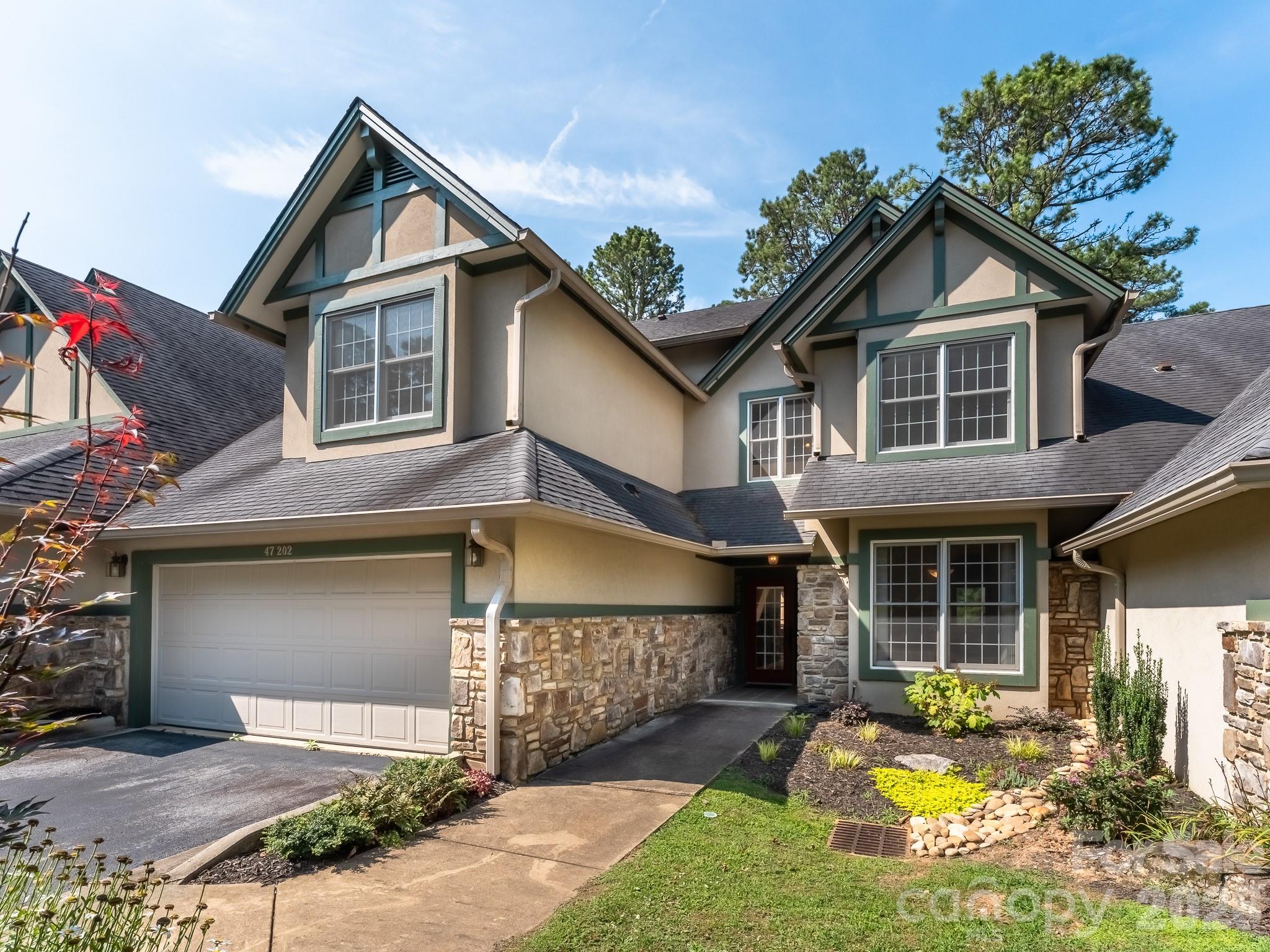 47 Ridgetop Circle