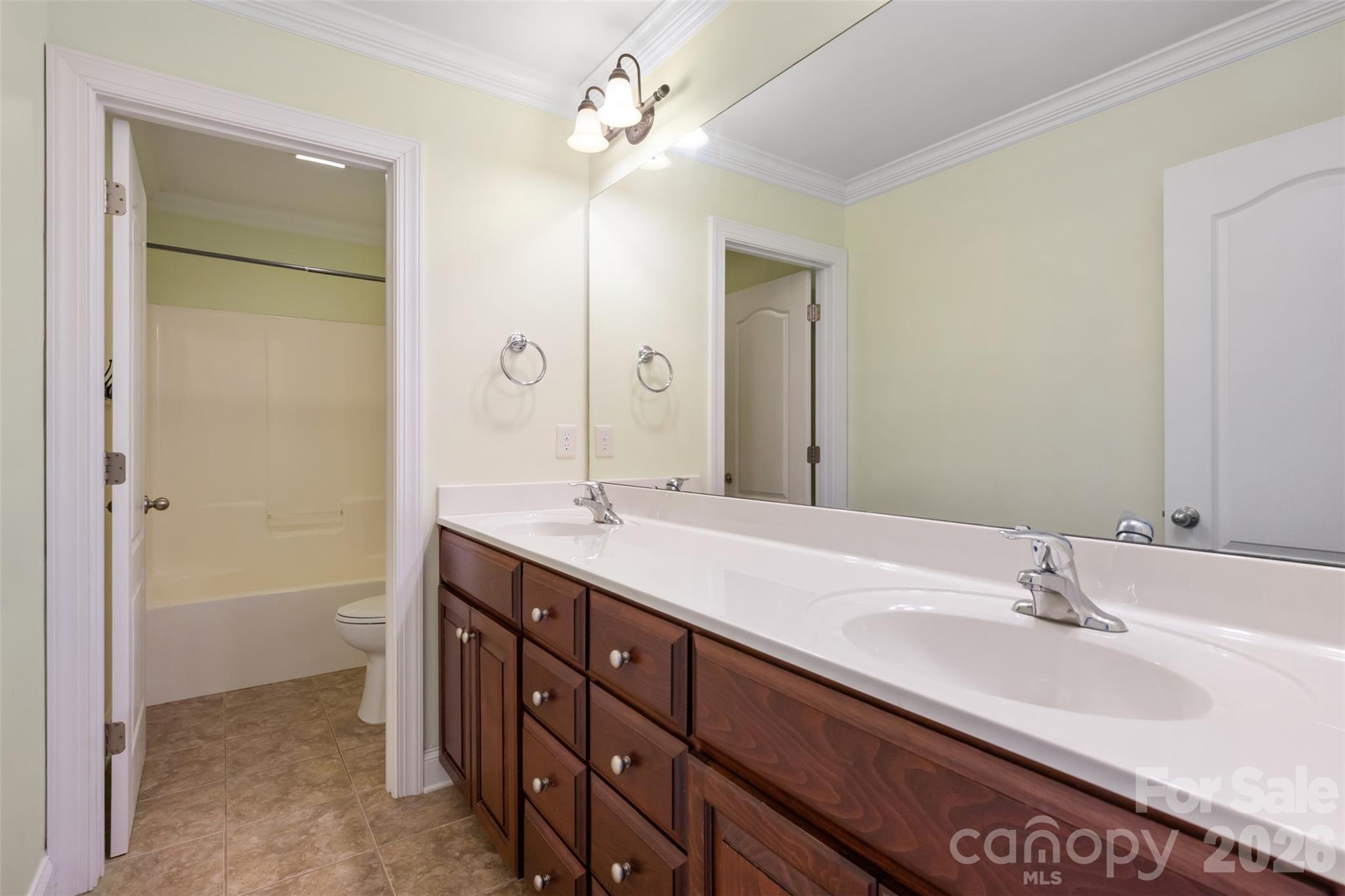 Upstairs secondary bathroom - 5508 Tillery Lane, Gastonia