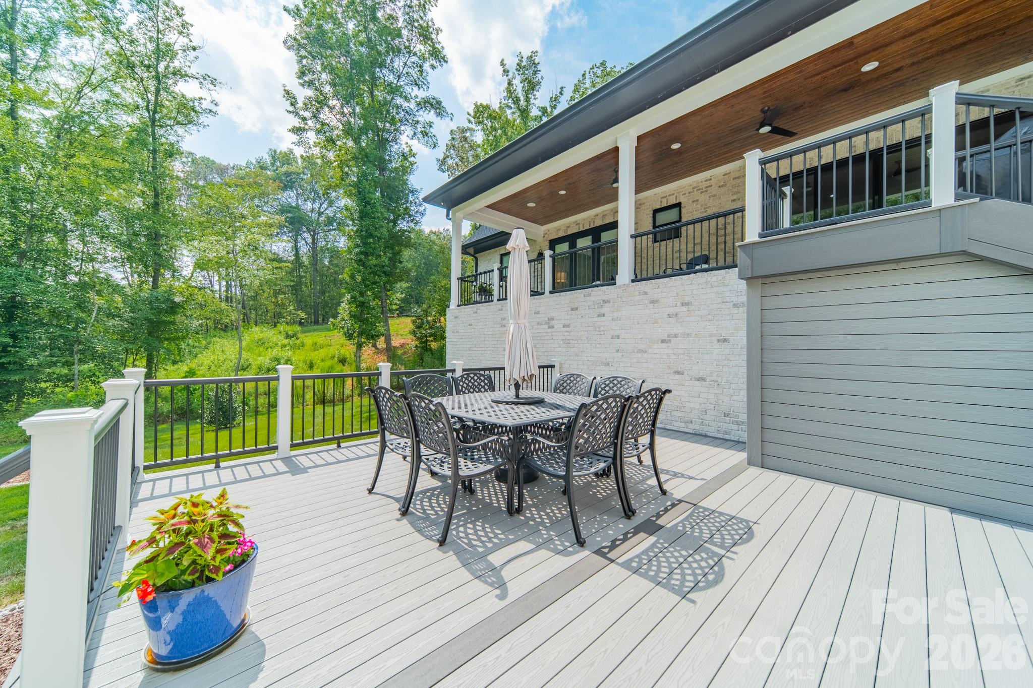 Fiberon Deck with Trex Railings - 1725 Turtlewood Drive, Waxhaw
