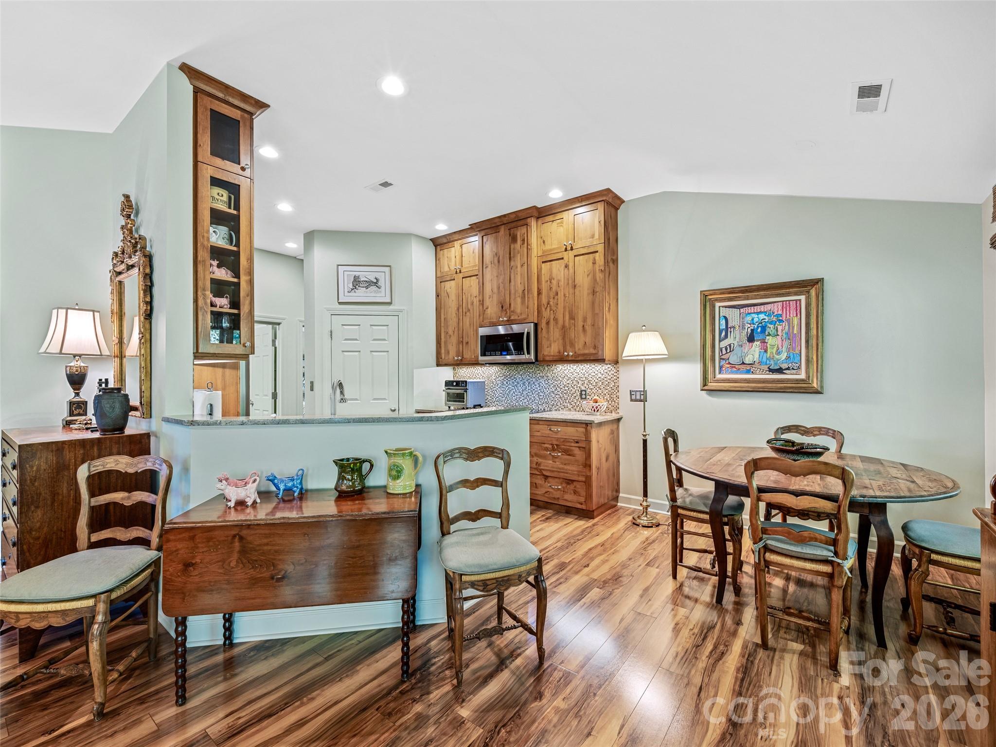 Condominium at 73 Ridgetop Circle, Brevard, photo 6 of 24