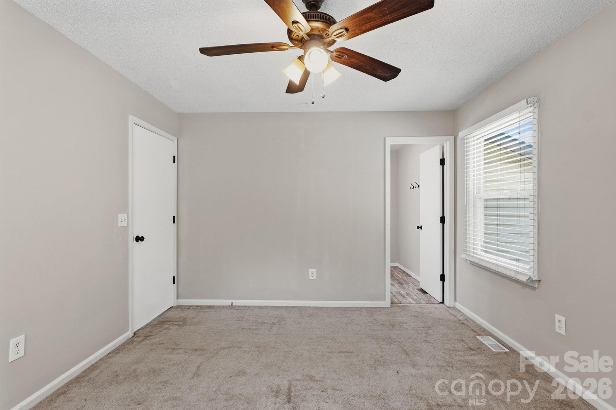 Single Family Residence at 3028 Dylan Place NW, Concord, photo 12 of 25