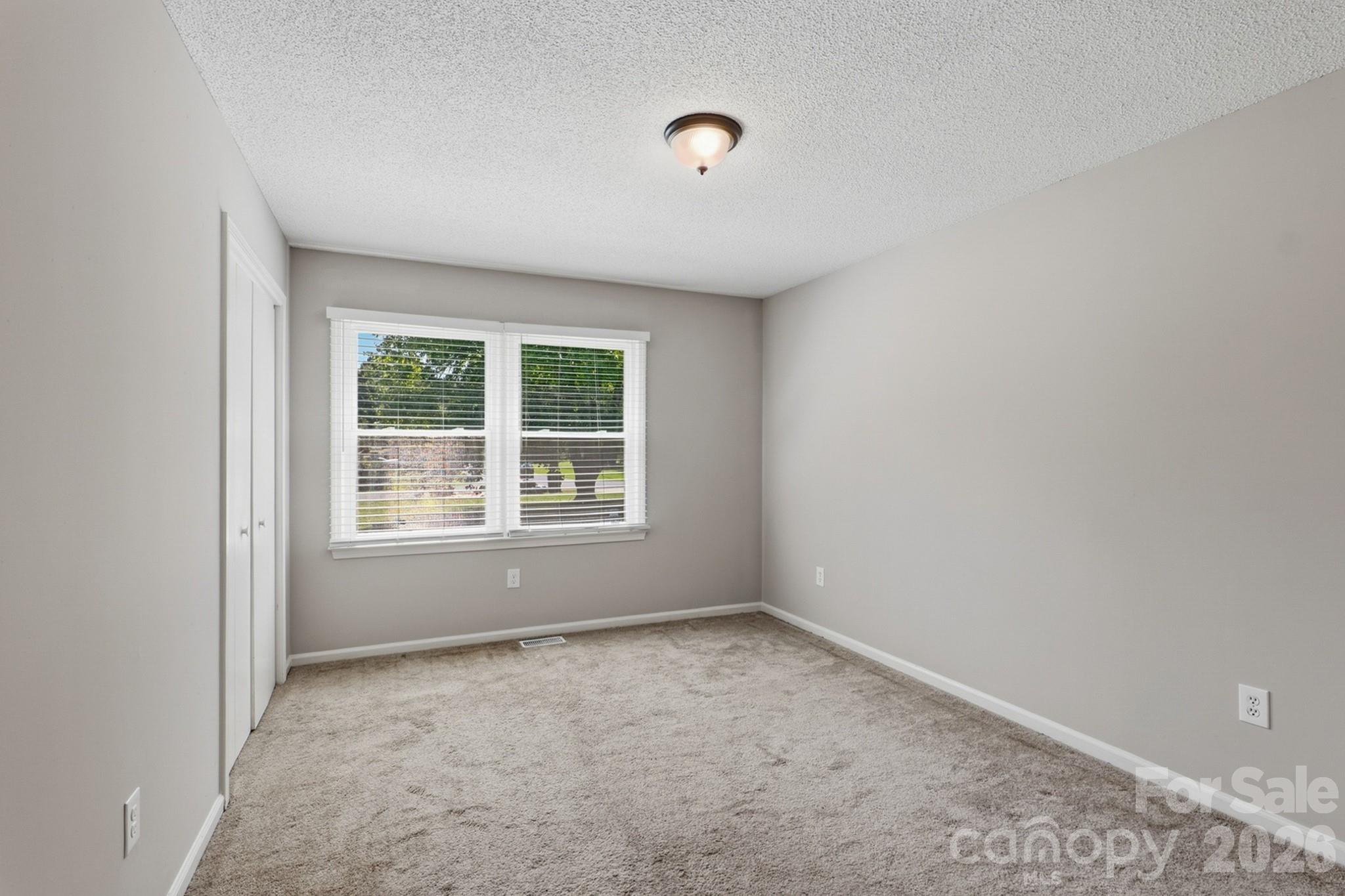 Single Family Residence at 3028 Dylan Place NW, Concord, photo 14 of 25