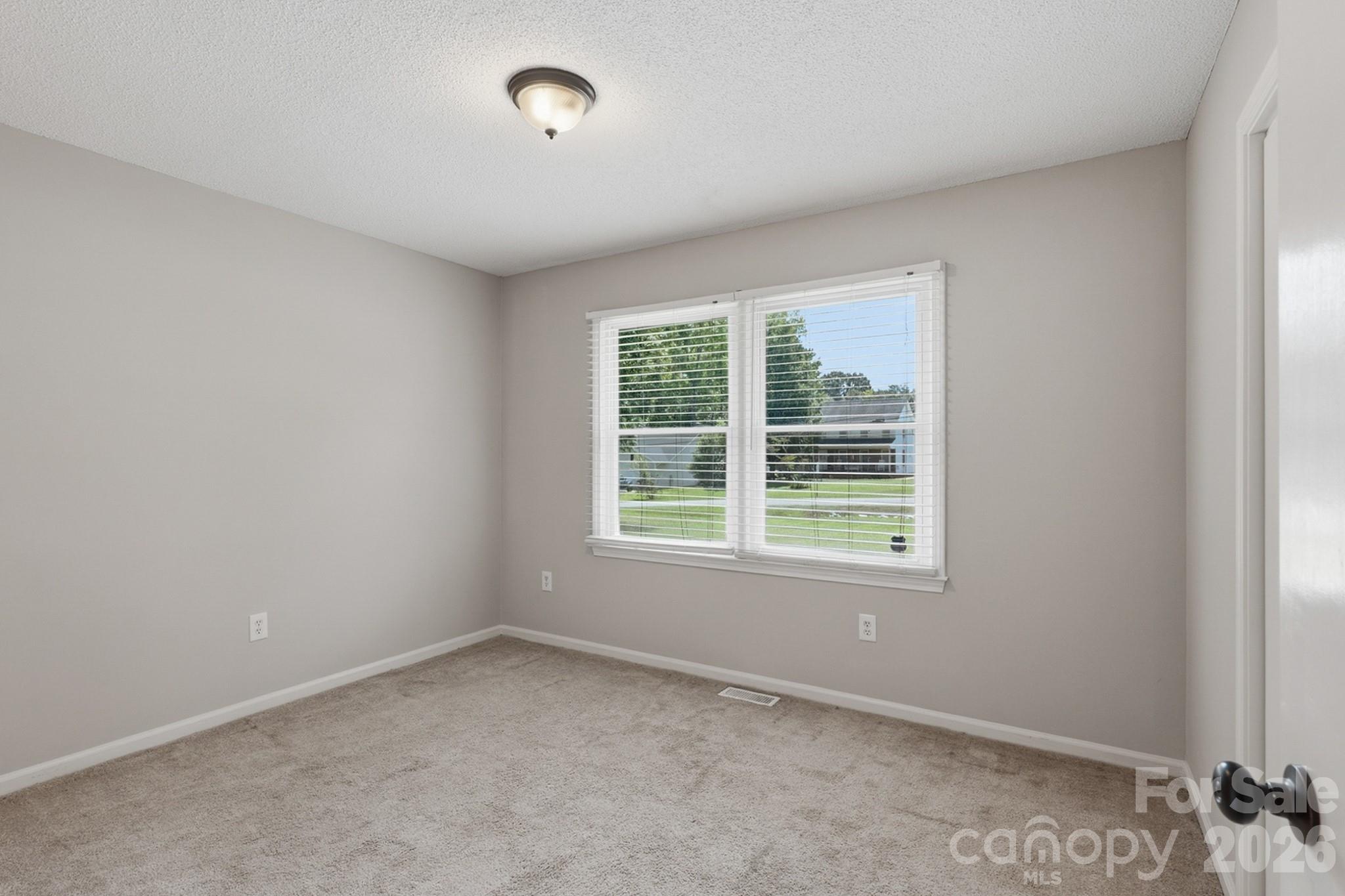Single Family Residence at 3028 Dylan Place NW, Concord, photo 15 of 25