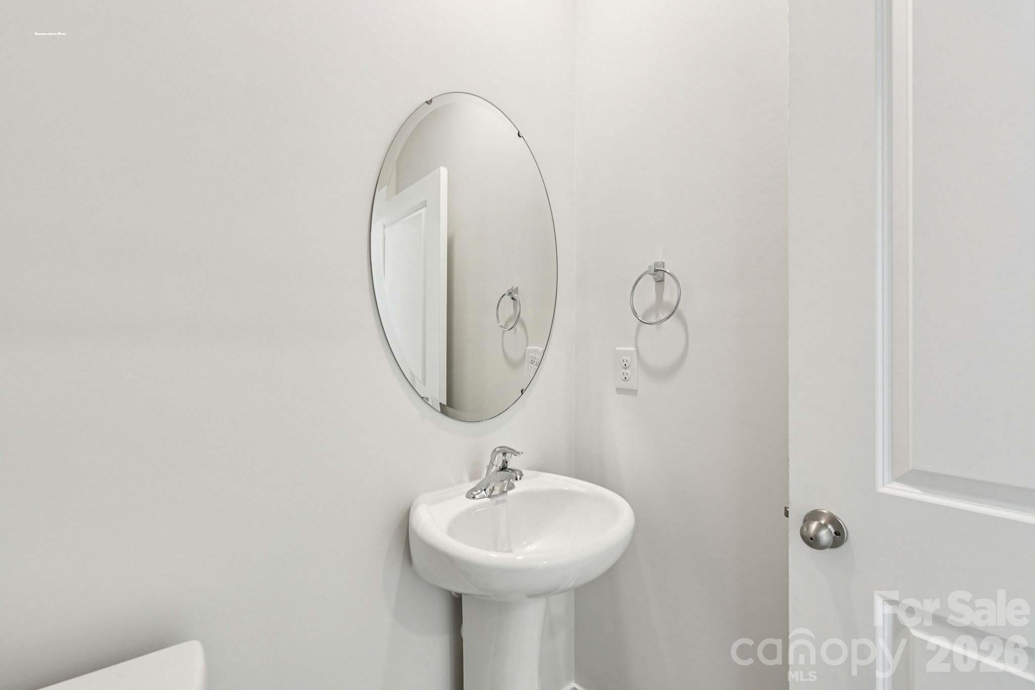 Single Family Residence at 472 Dazzle Loop, Newton, photo 10 of 24