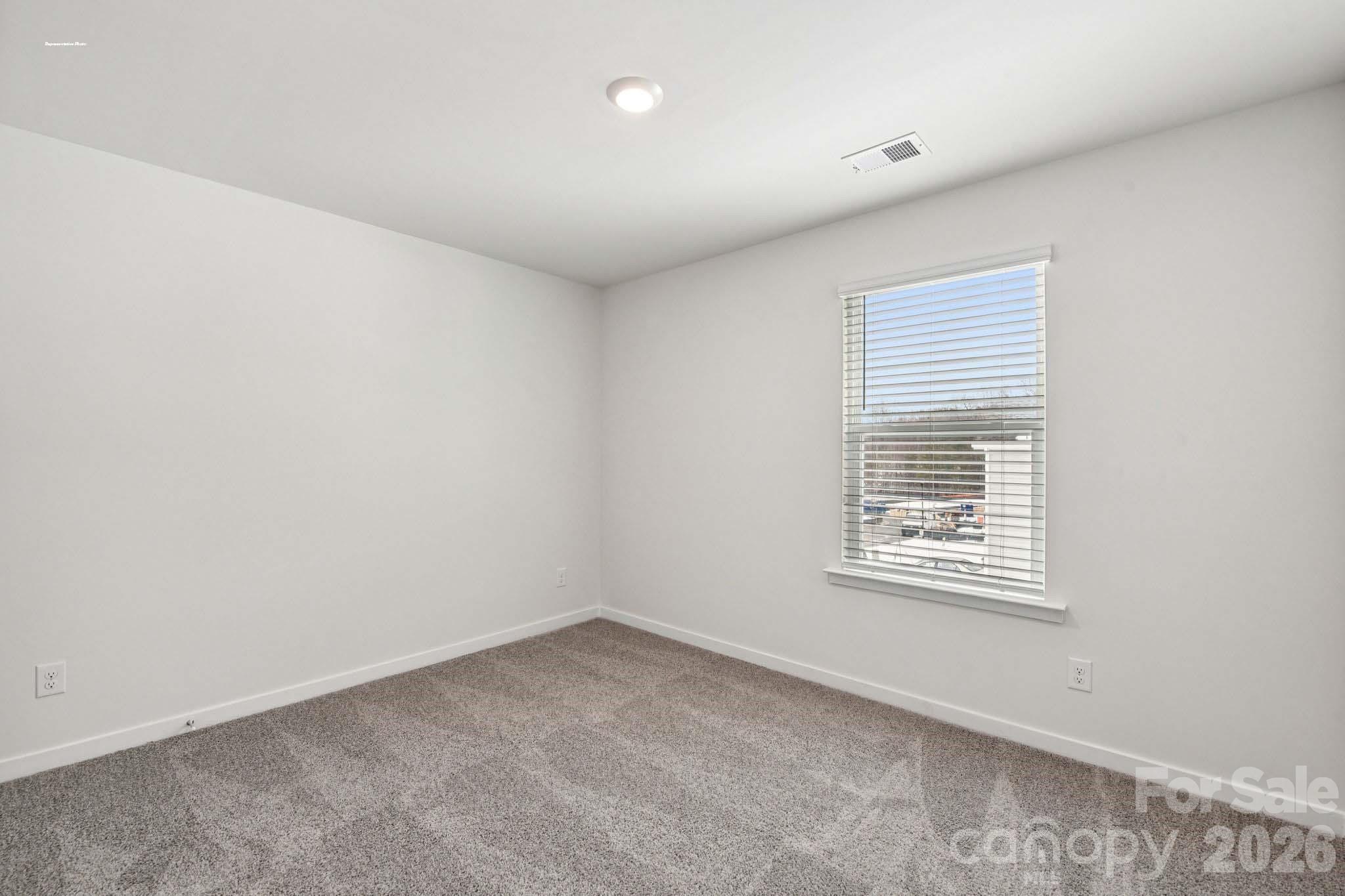 Single Family Residence at 472 Dazzle Loop, Newton, photo 15 of 24