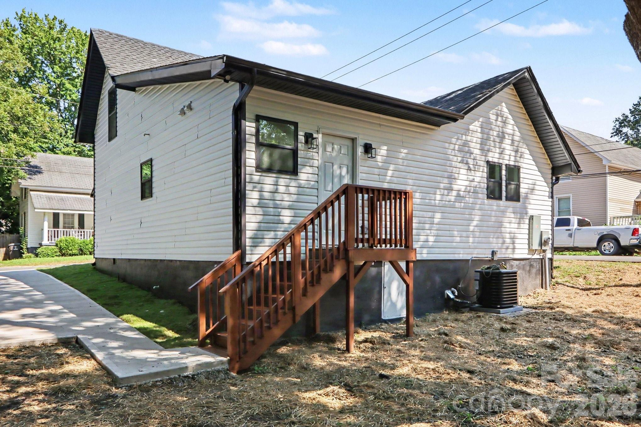 Single Family Residence at 93 st mary Avenue NW, Concord, photo 22 of 23