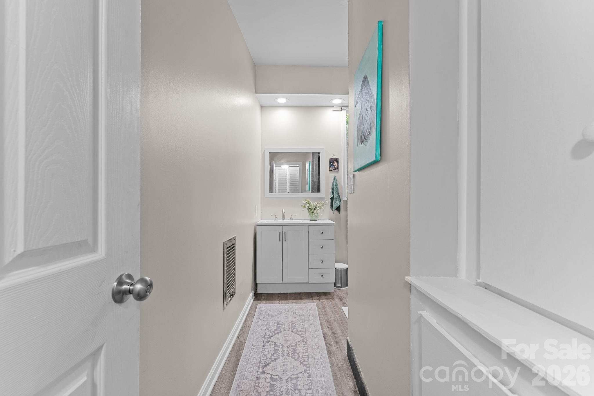 Hall Bathroom - 103 Riverwood Drive, Sylva