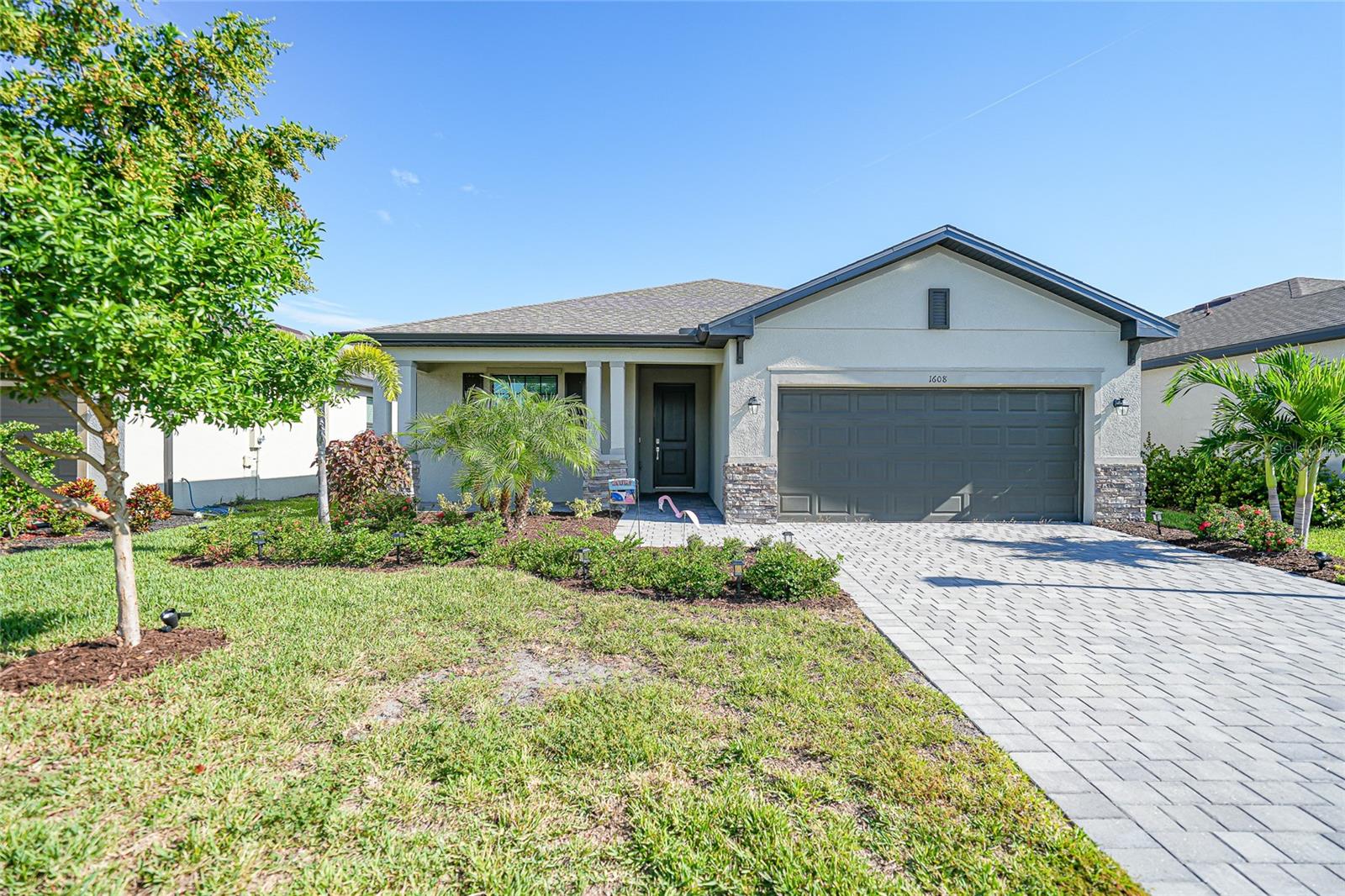 1608 SADDLEWOOD CIR