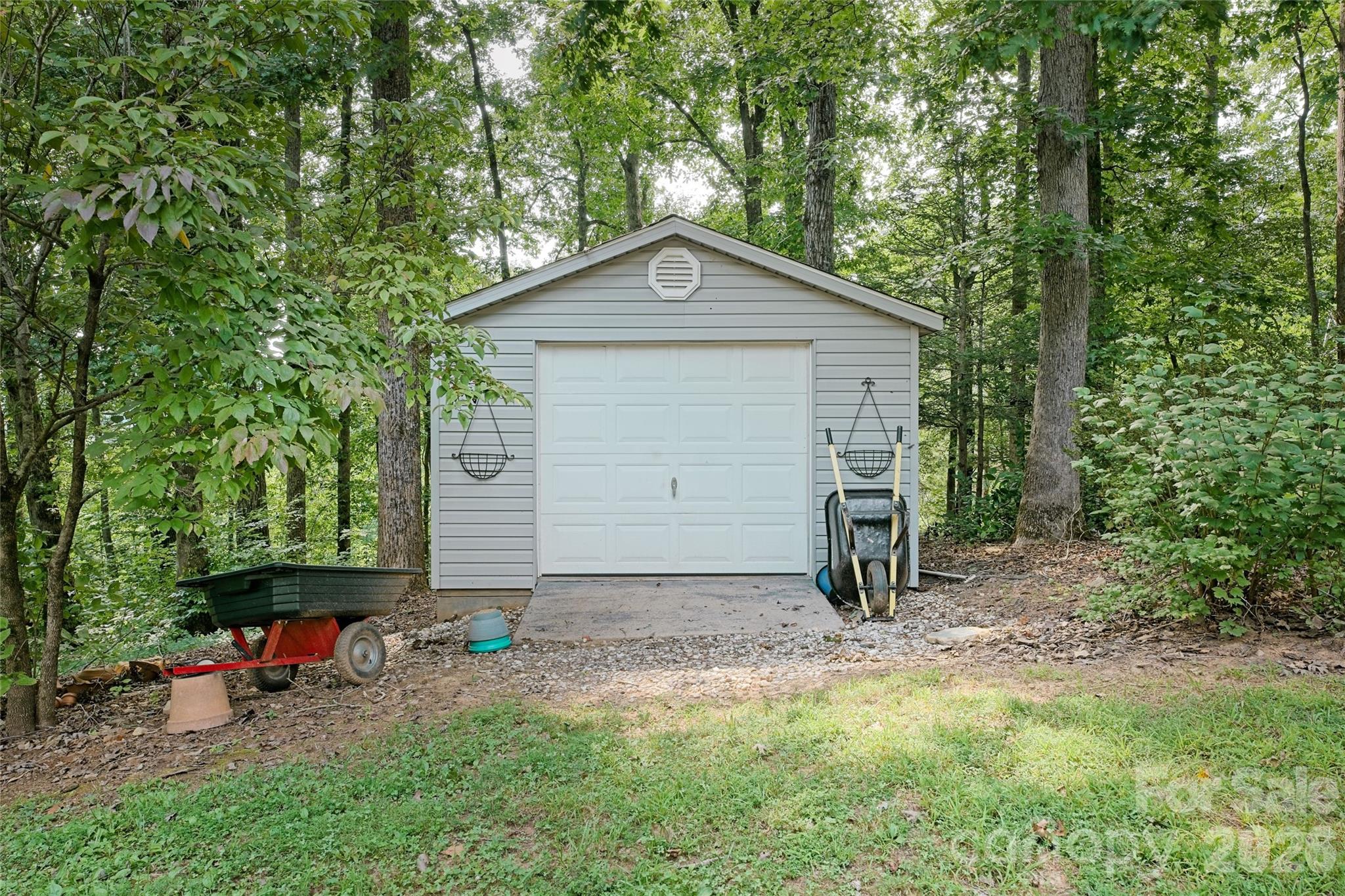 Single Family Residence at 846 Old US 221 Highway S, Marion, photo 31 of 48