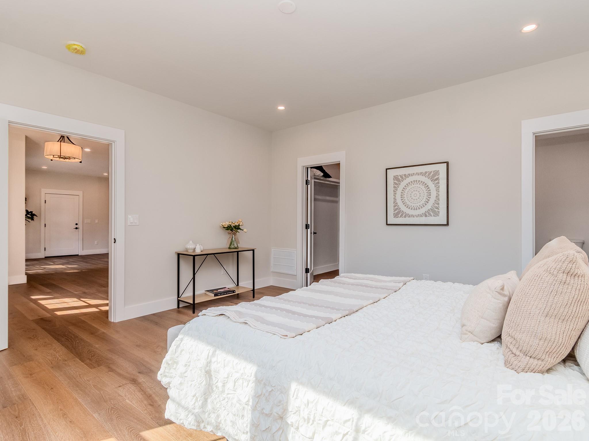 Primary bedroom on main - 4899 Moonlite Bay Drive, Sherrills Ford