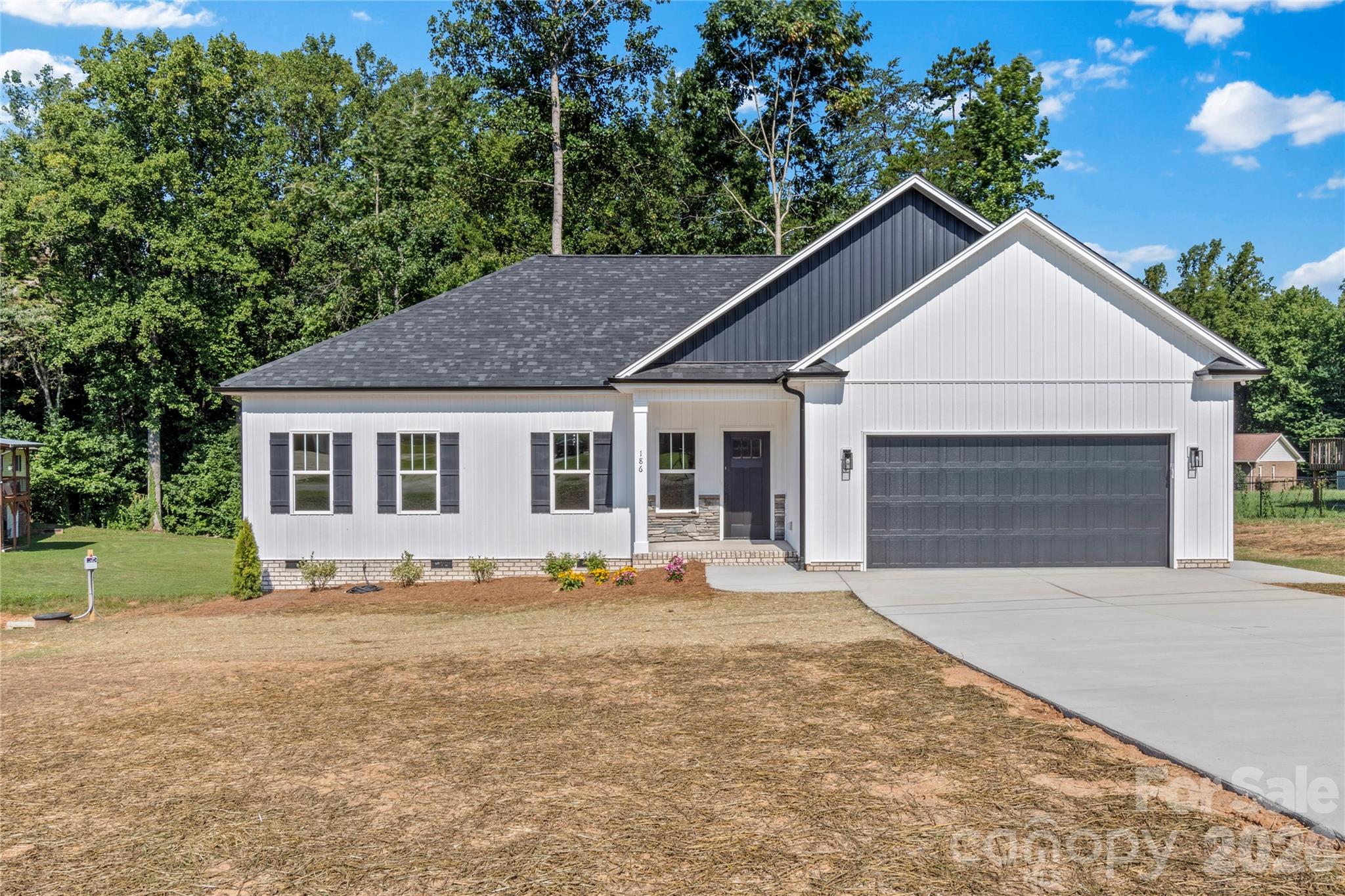 Single Family Residence at 186 O Farrell Street, Winston Salem, photo 2 of 48