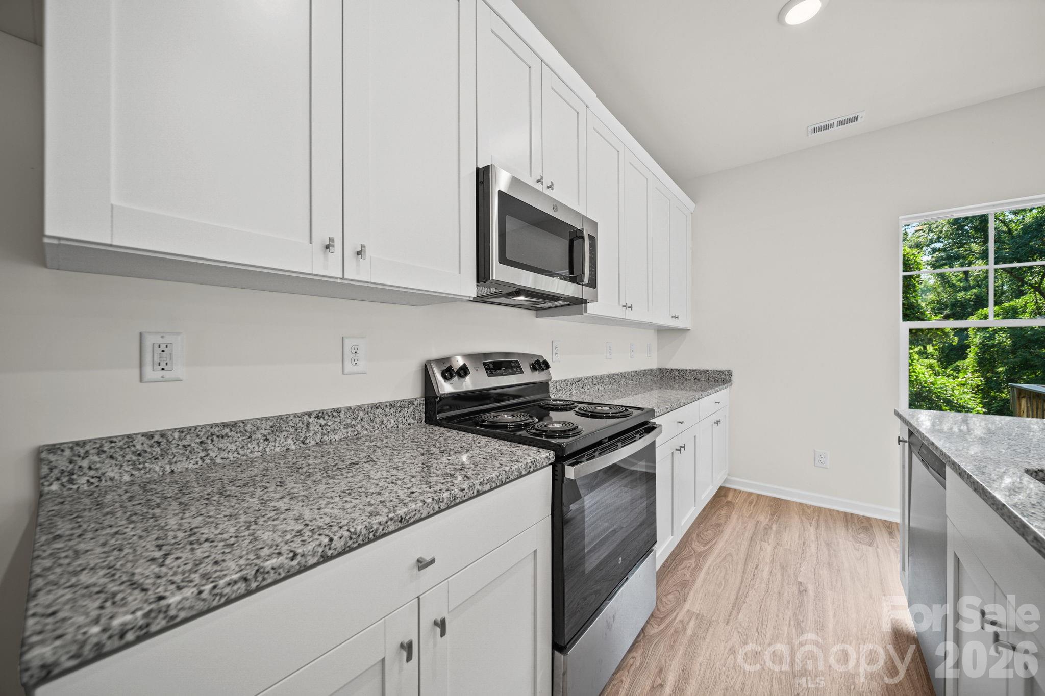 Kitchen - 203 Hermitage Court, Shelby