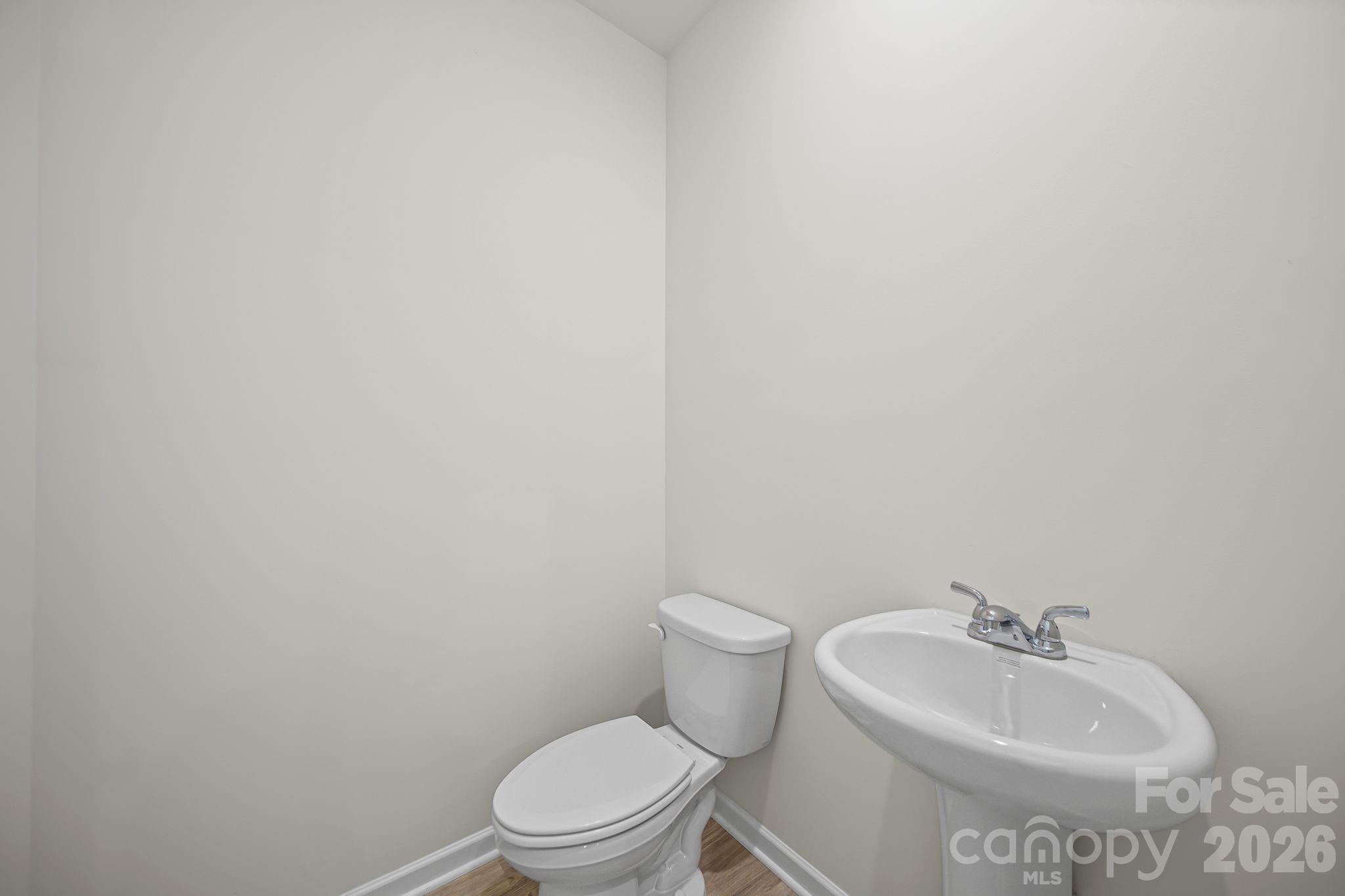 Powder Room - 203 Hermitage Court, Shelby