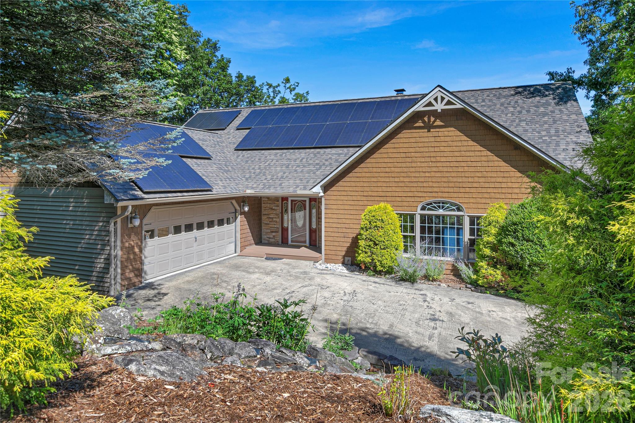 New roof and solar panels - 157 Kawani Lane, Brevard