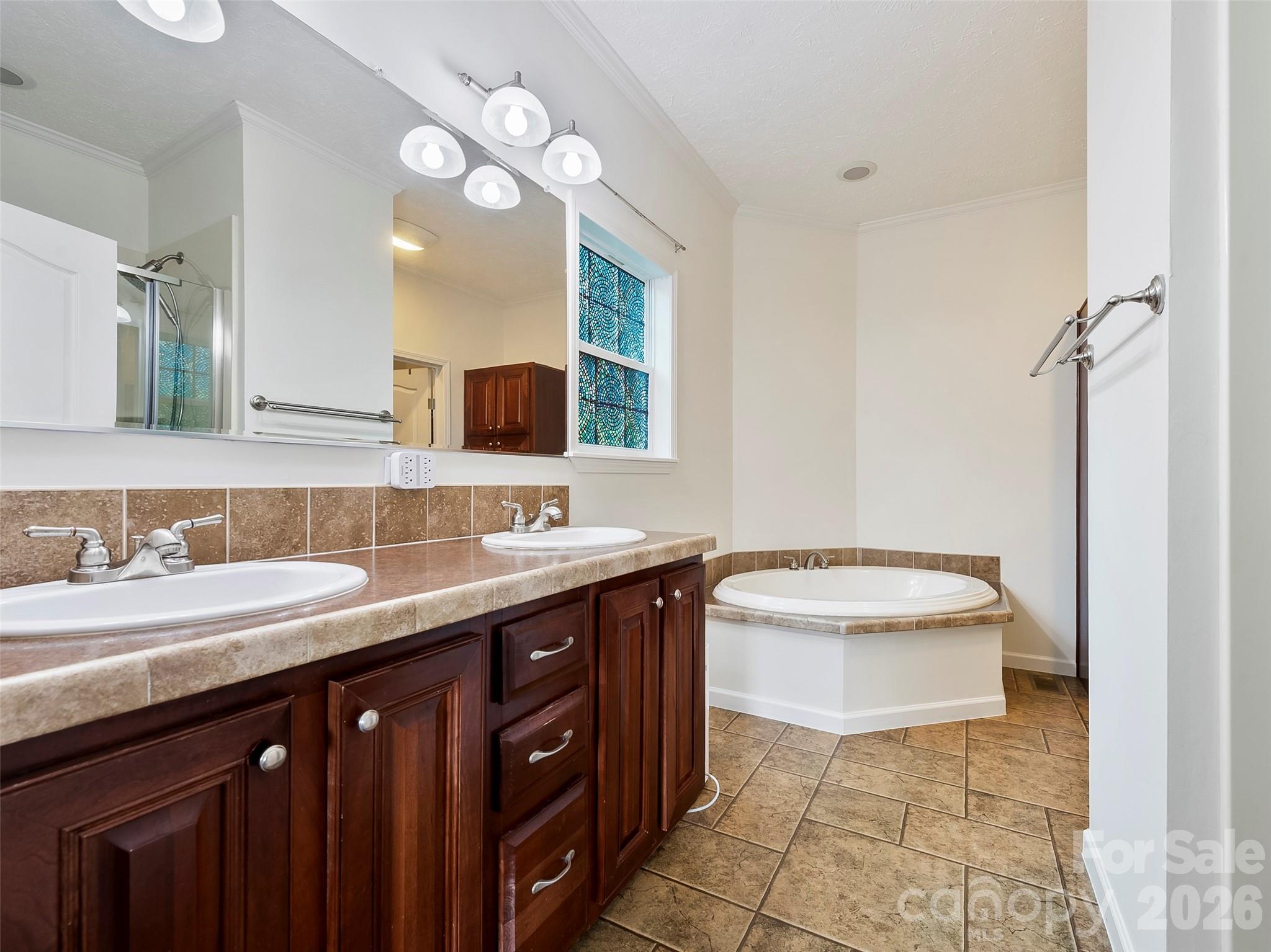 Primary Bathroom with Soaking Tub and Shower - 9 Farthings Drive, Arden