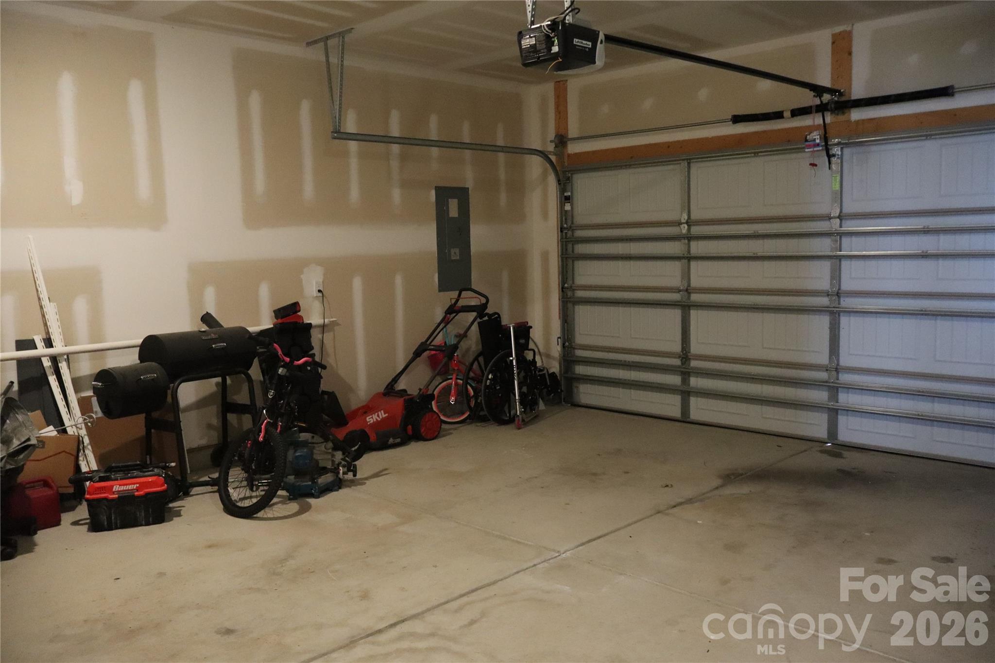 Garage - 1013 Harry Court, Albemarle